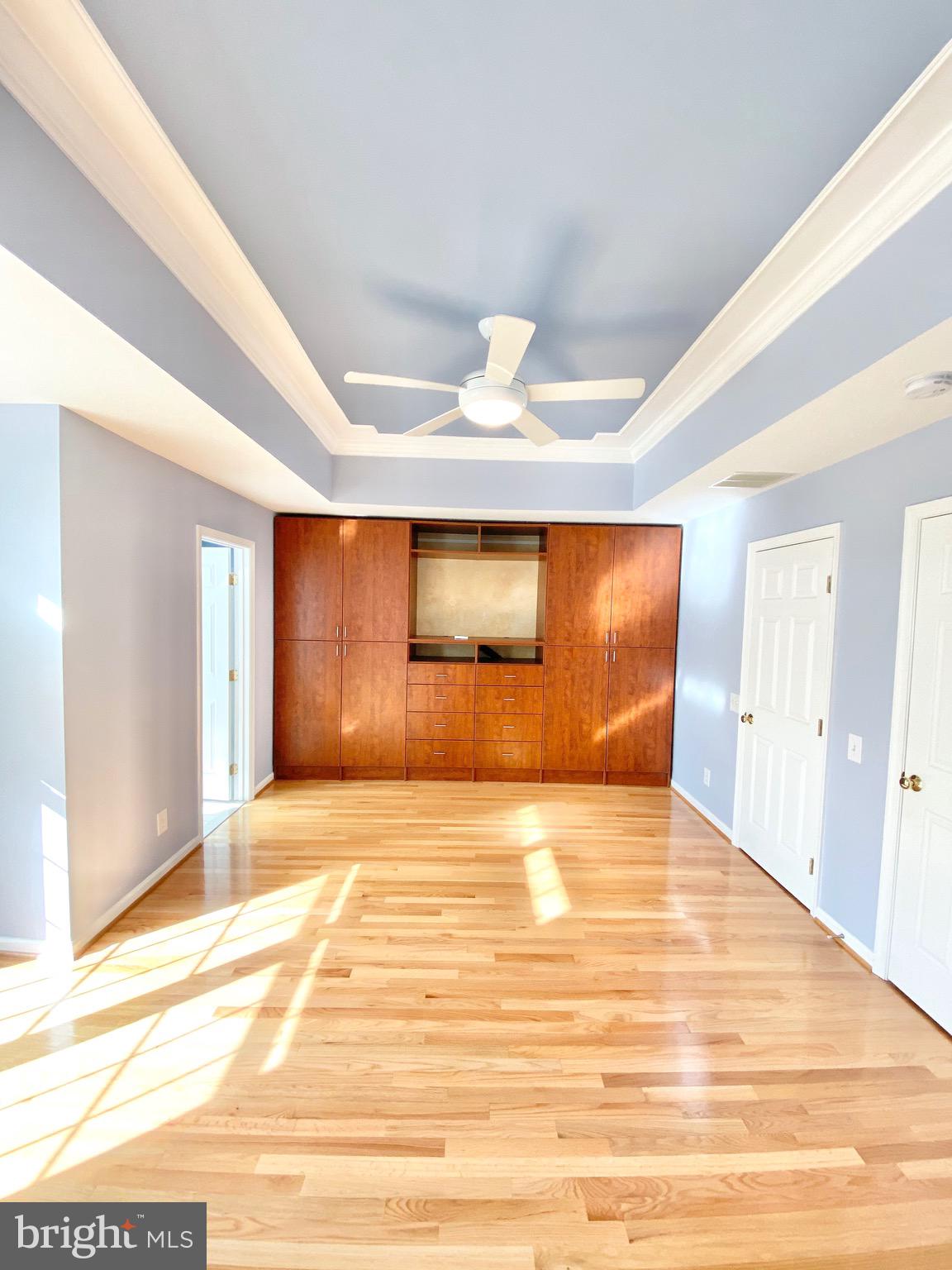 OVERLOOK - Residential Lease