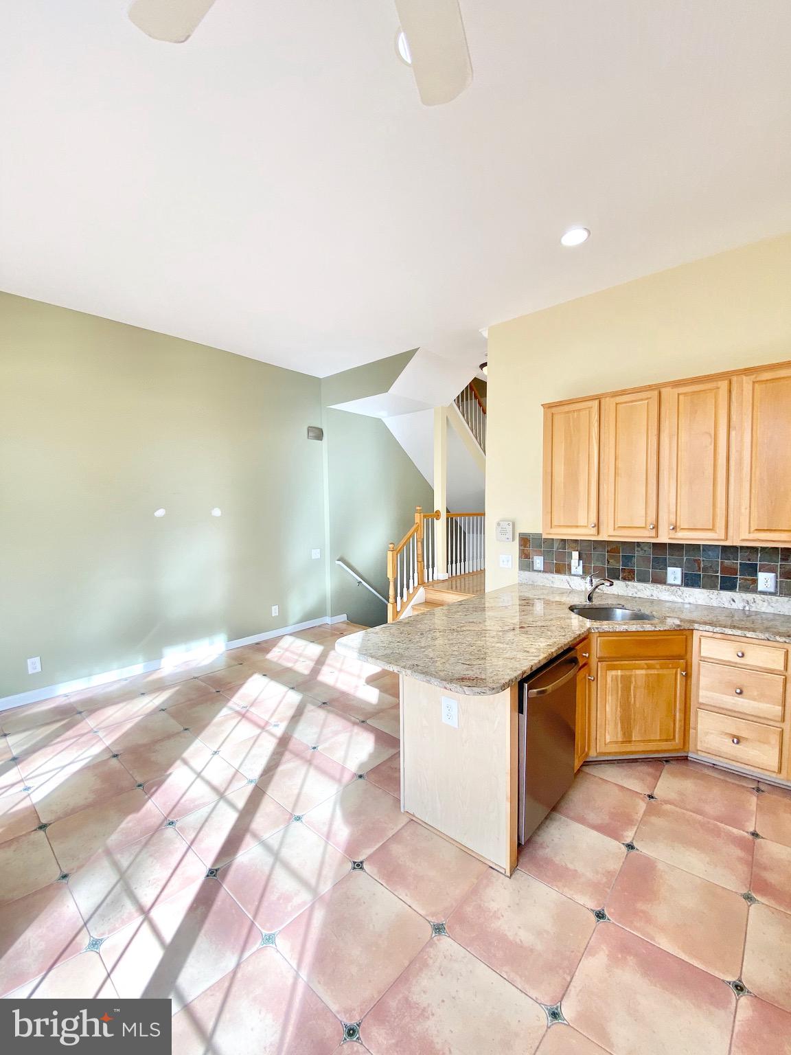 OVERLOOK - Residential Lease