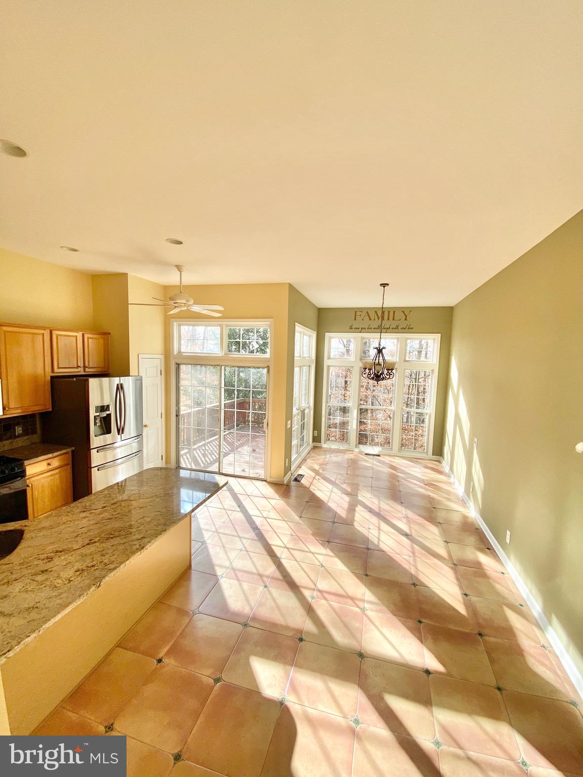 OVERLOOK - Residential Lease