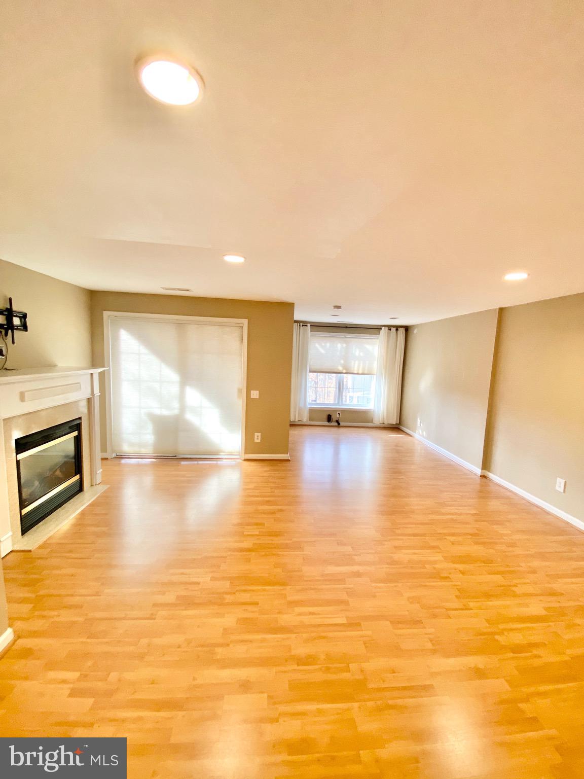 OVERLOOK - Residential Lease