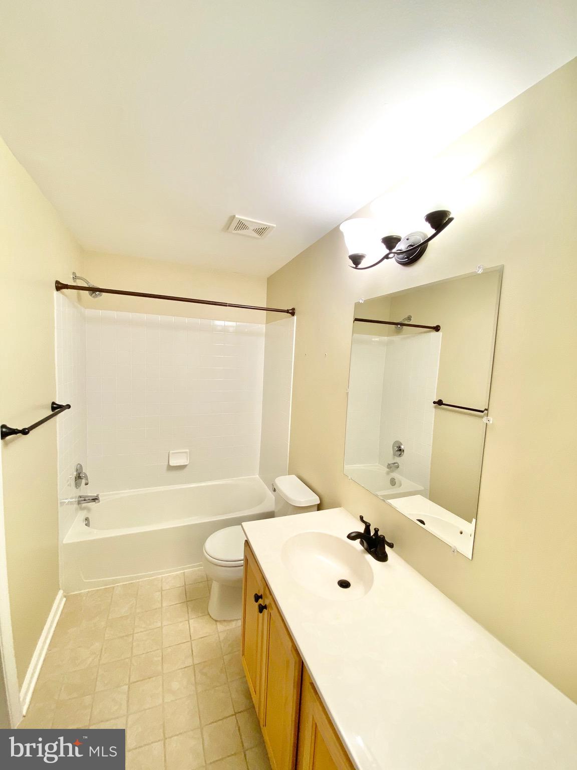 OVERLOOK - Residential Lease