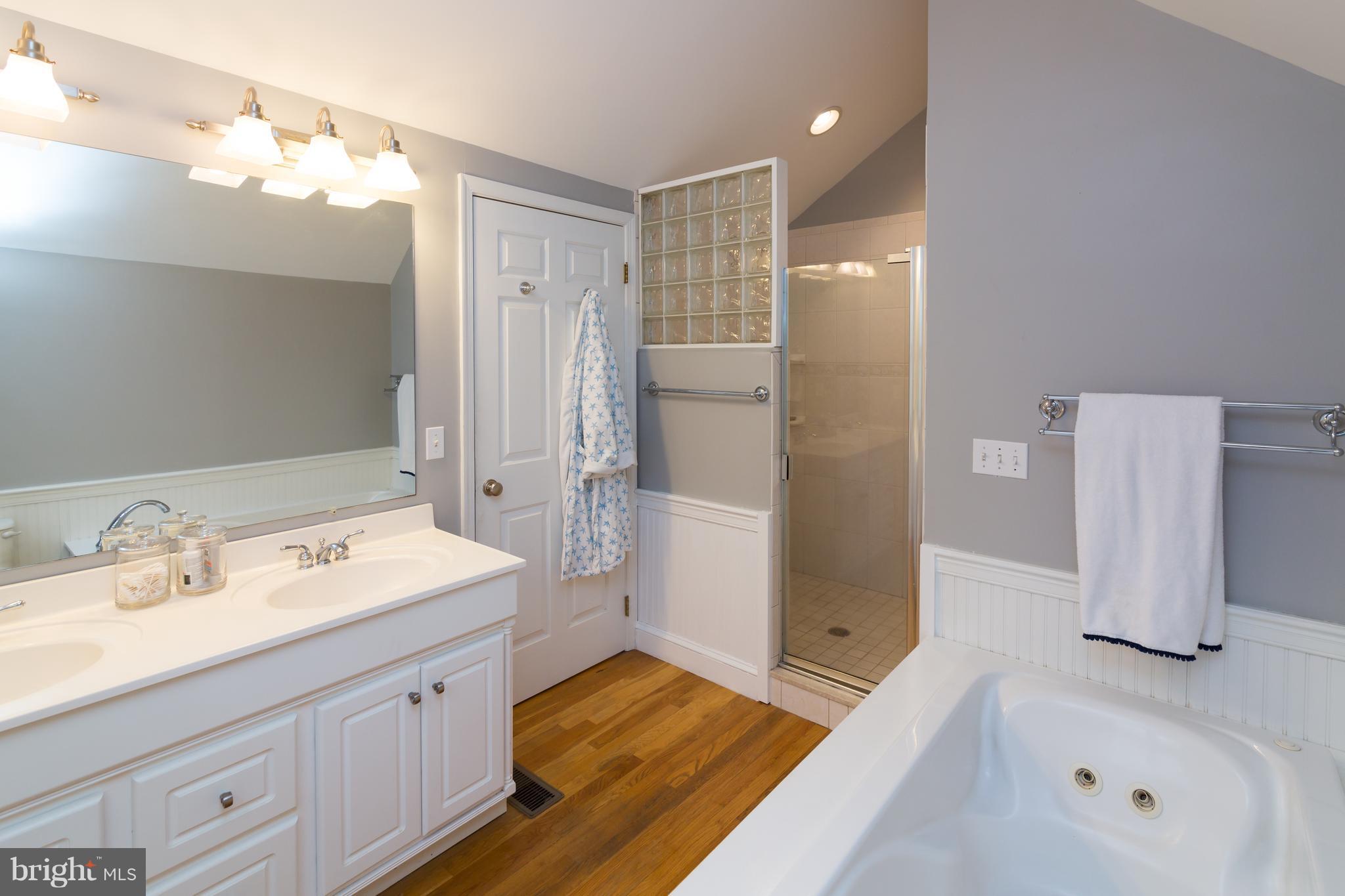 HOMEWOOD - Residential