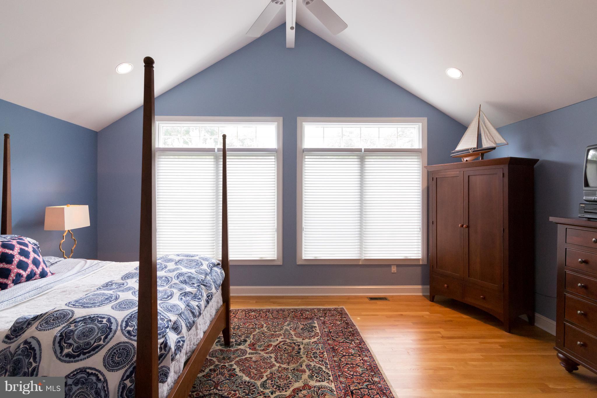 HOMEWOOD - Residential