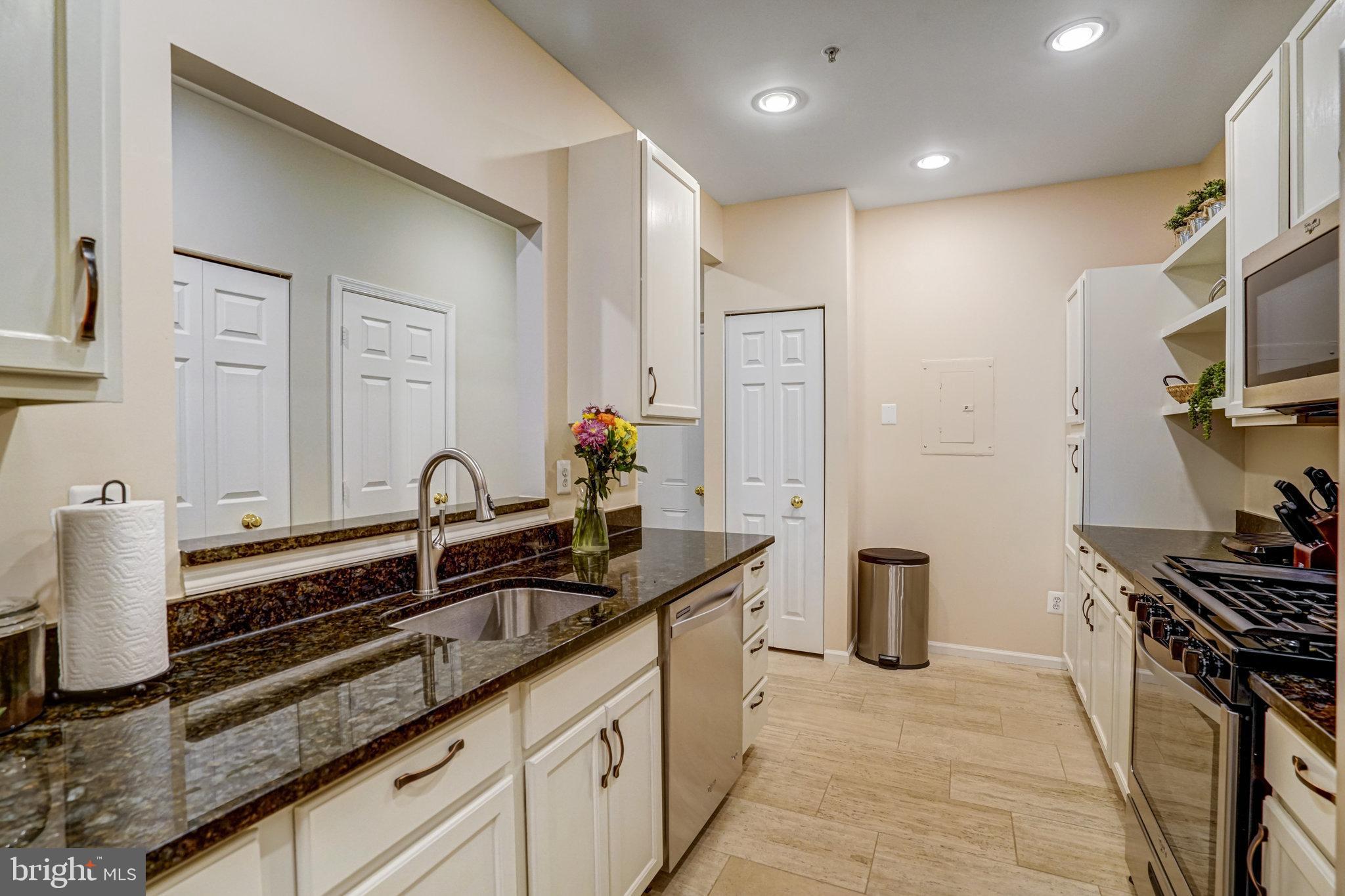 6532 GRANGE LANE 103
