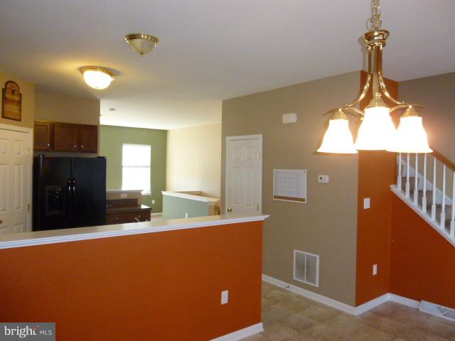 IVY GREENS CONDOMINIUMS - Residential