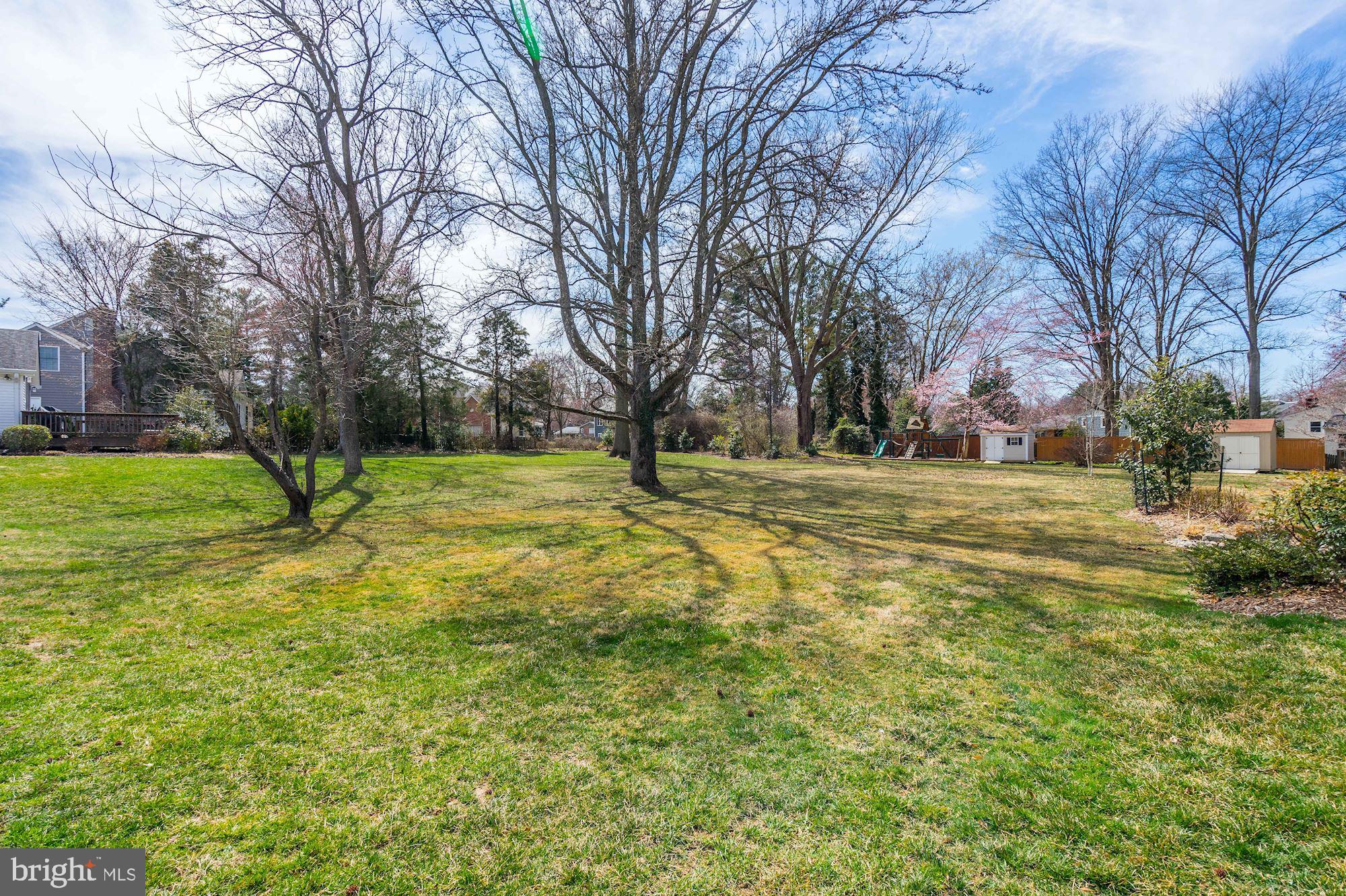 WESTBURY HEIGHTS - Residential