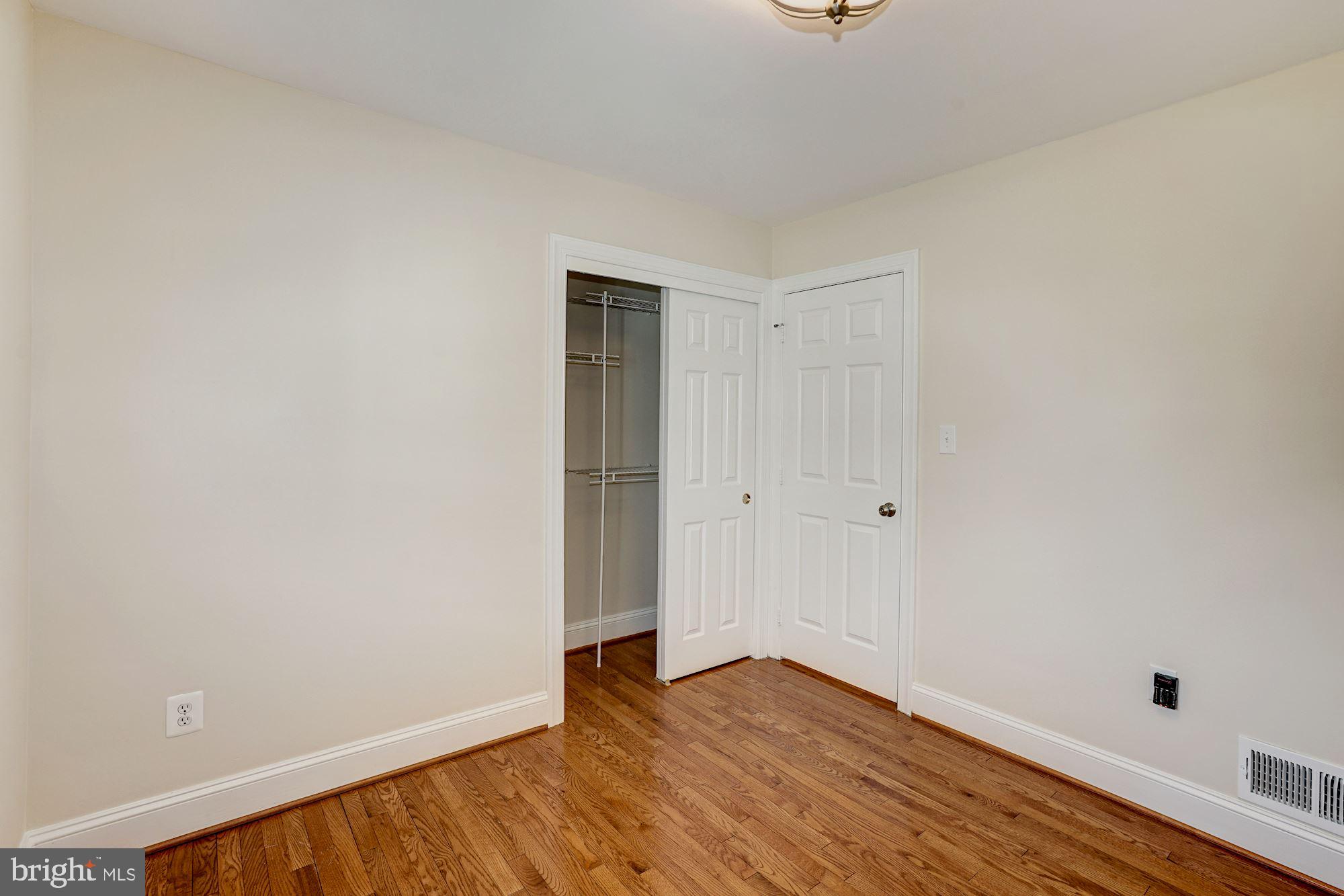 WESTBURY HEIGHTS - Residential