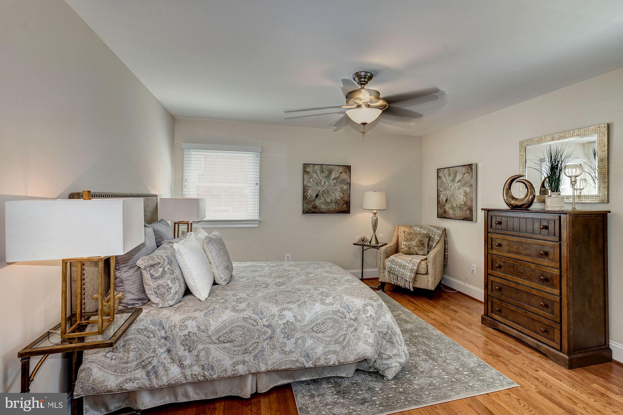 WESTBURY HEIGHTS - Residential