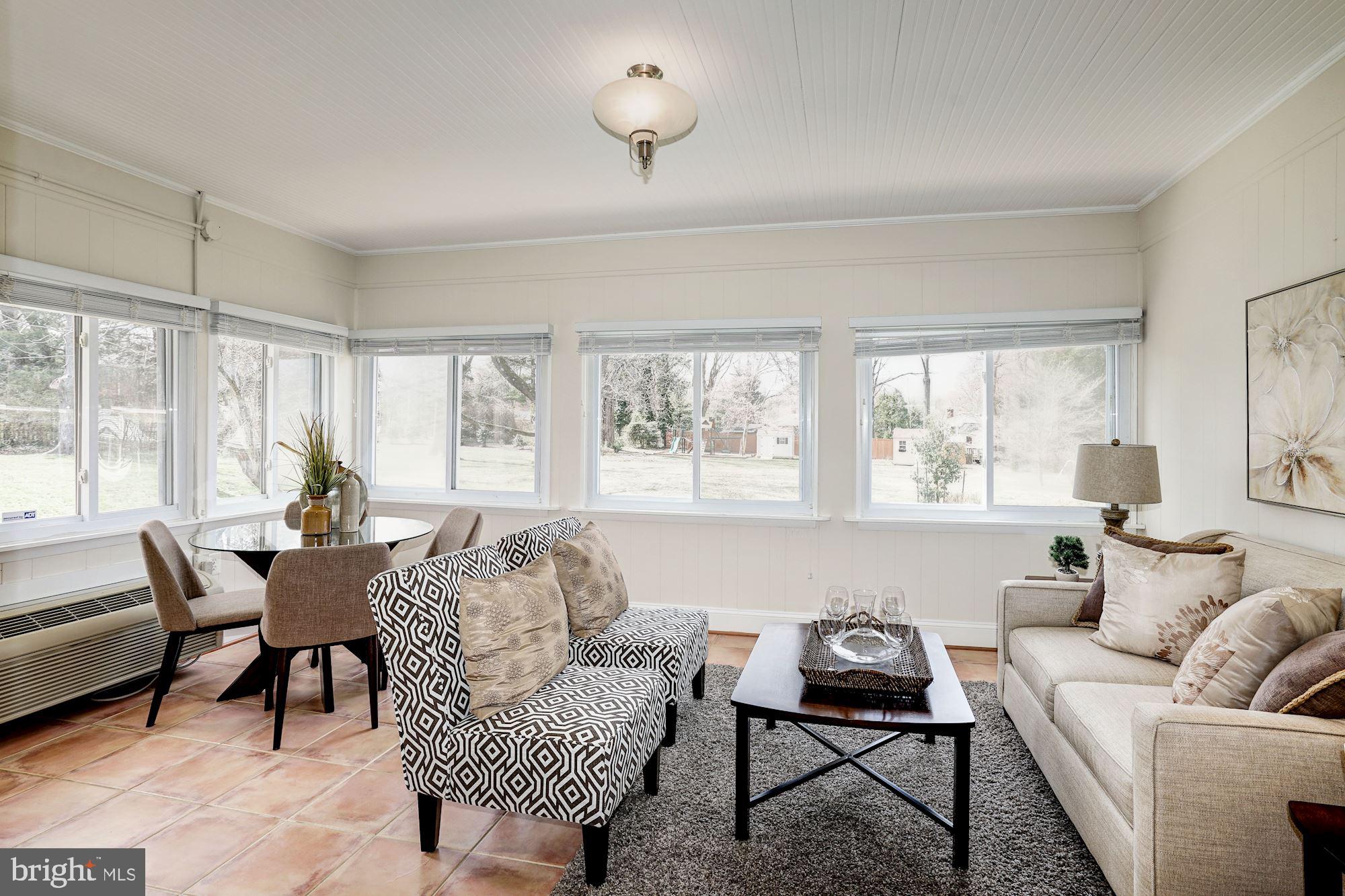 WESTBURY HEIGHTS - Residential