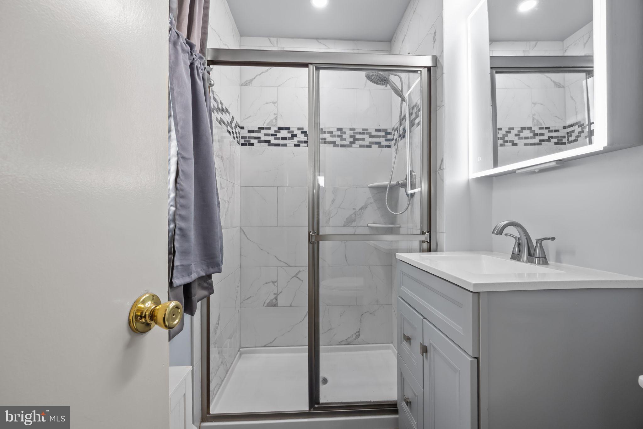 BURGUNDY HILLS - Residential