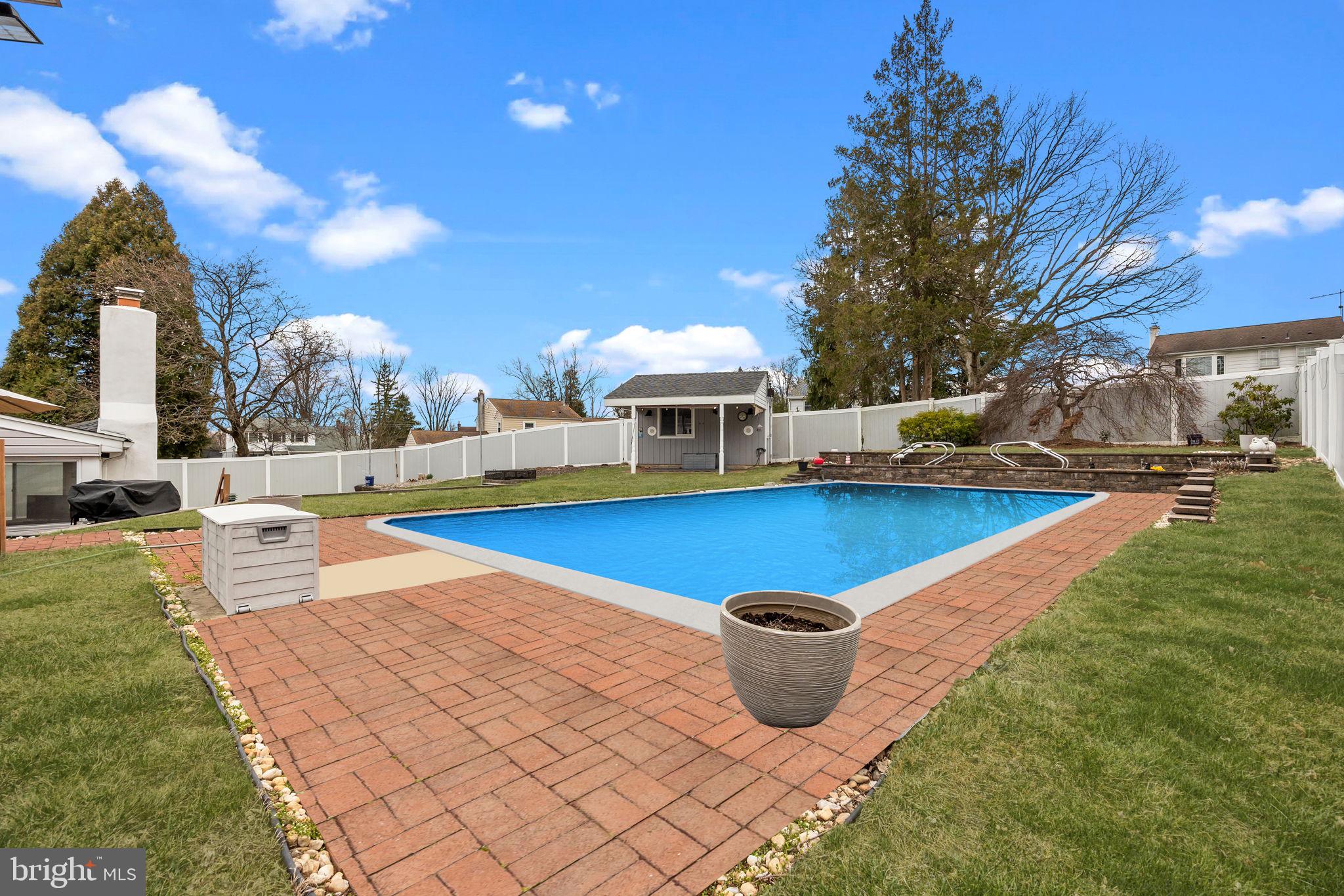 BURGUNDY HILLS - Residential