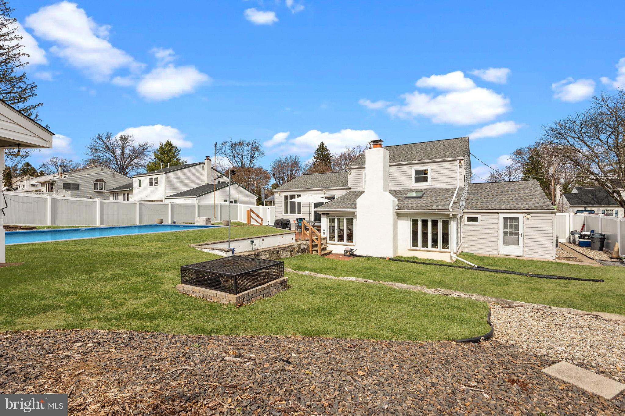 BURGUNDY HILLS - Residential