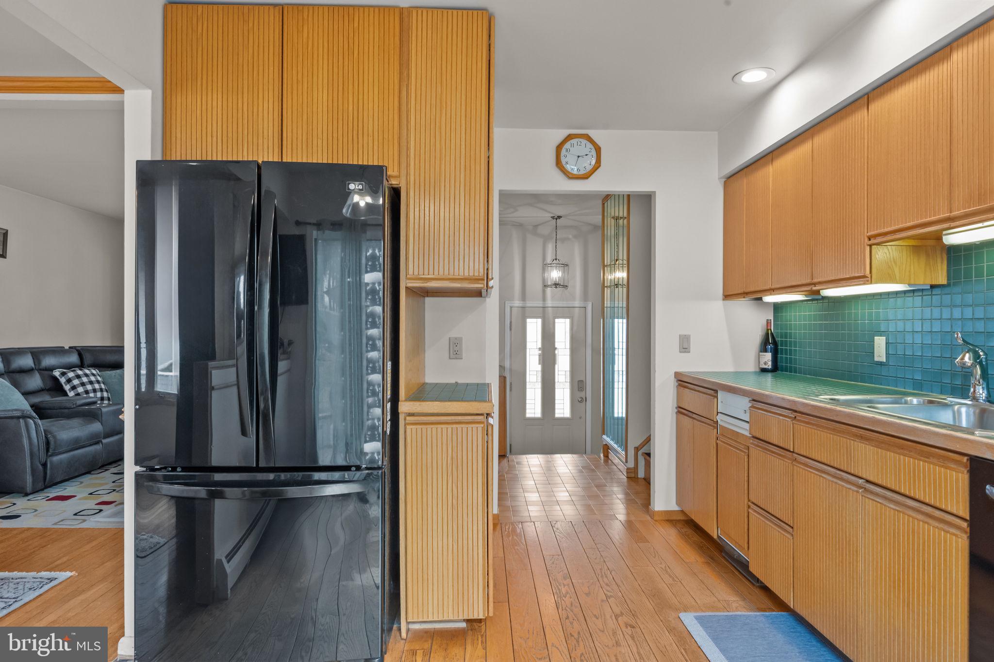 BURGUNDY HILLS - Residential