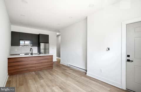 Condo For Rent - 2456 N 19th Street #1<br/> Philadelphia County, PHILADELPHIA, PA 19132