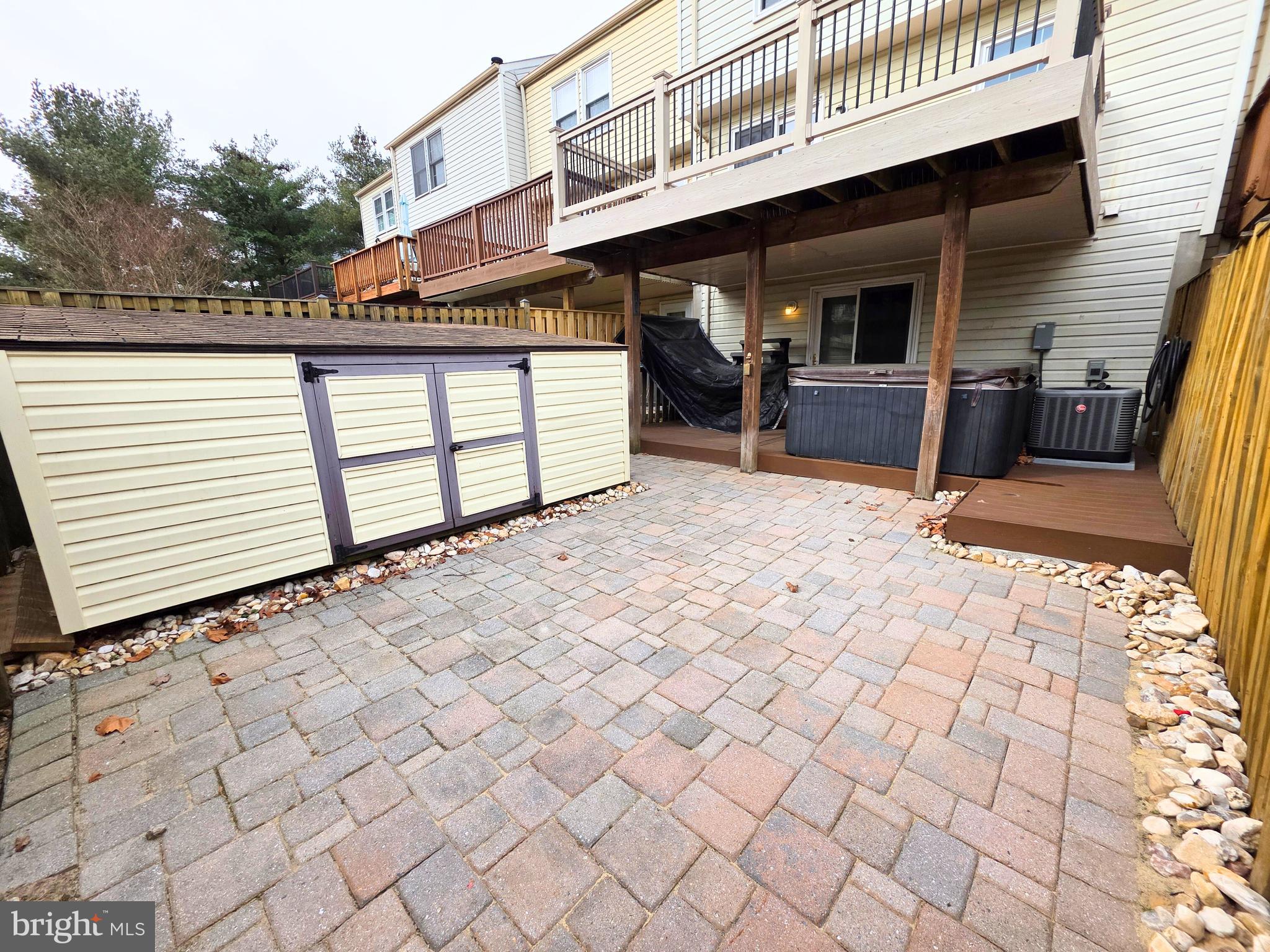 PINEY ORCHARD - Residential