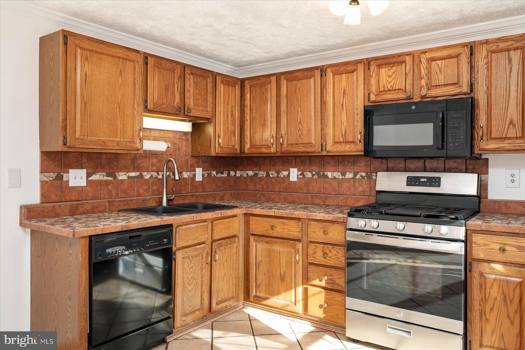 PINEY ORCHARD - Residential