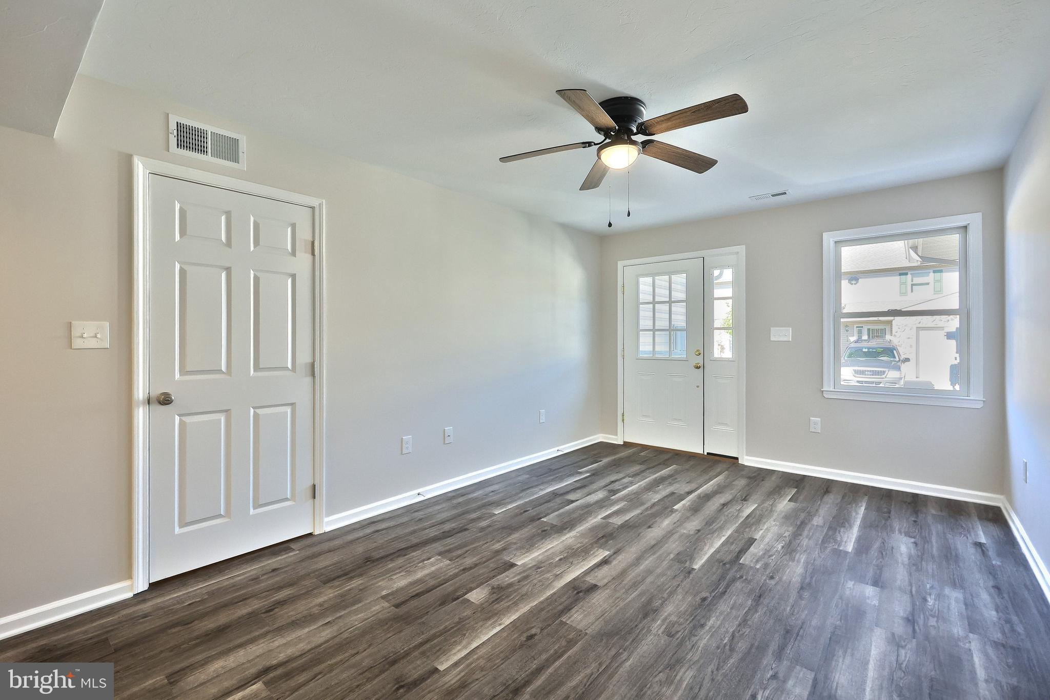 SPRINGBROOK CONDOS - Residential