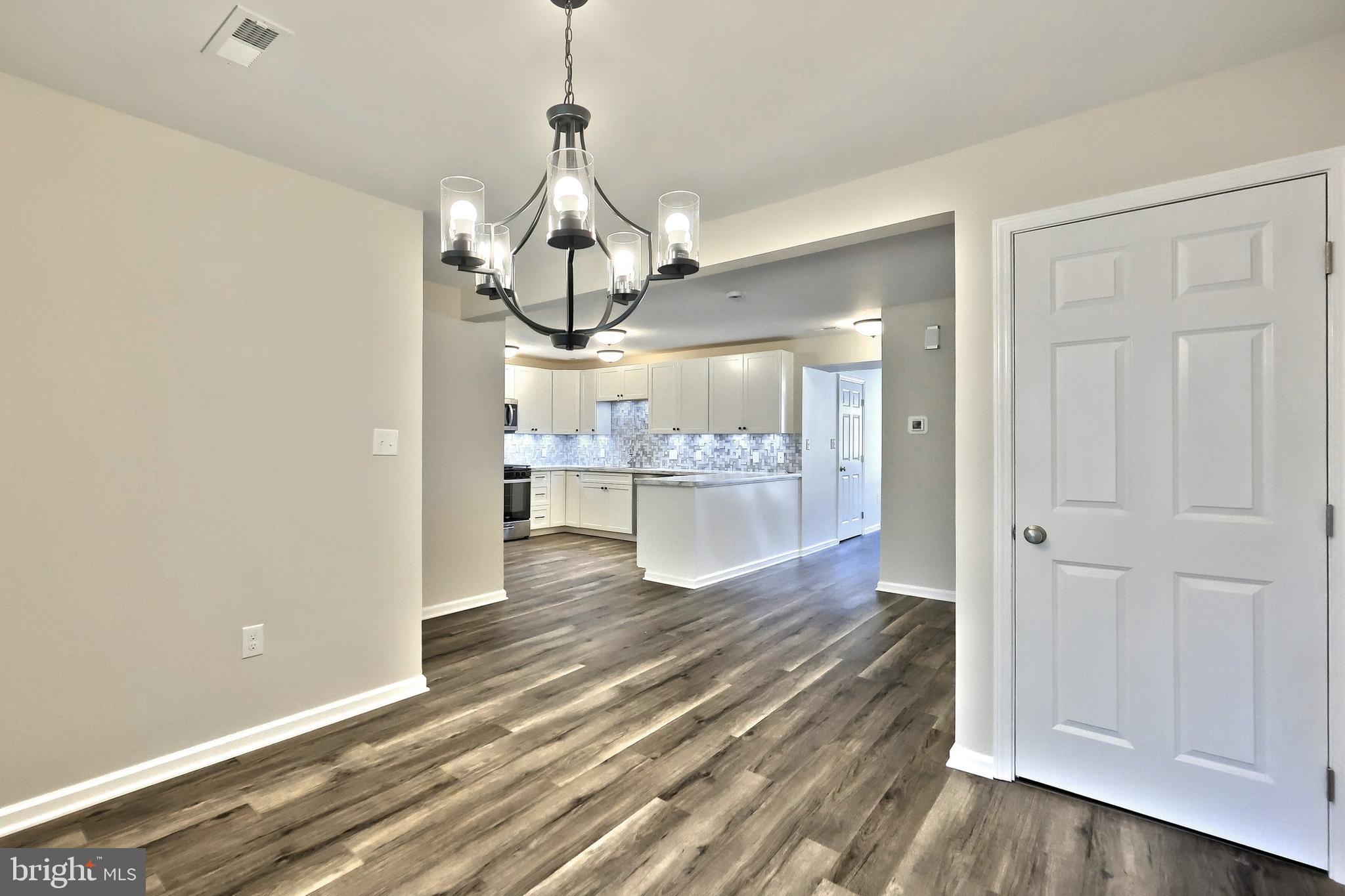 SPRINGBROOK CONDOS - Residential