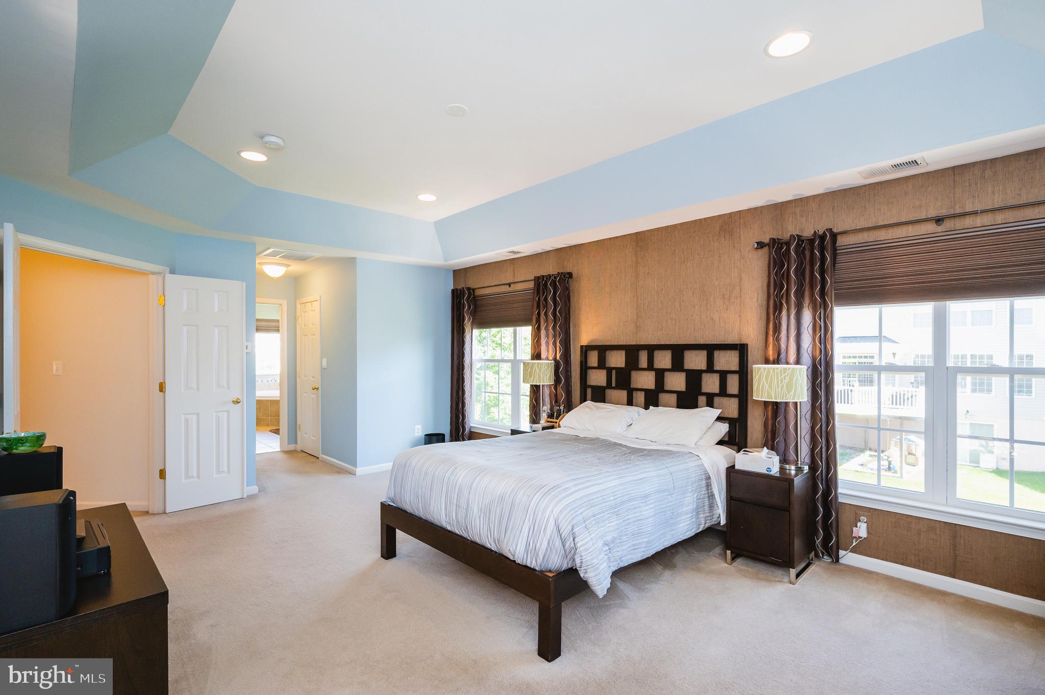 THE PARKE AT MOUNT WASHINGTON - Residential