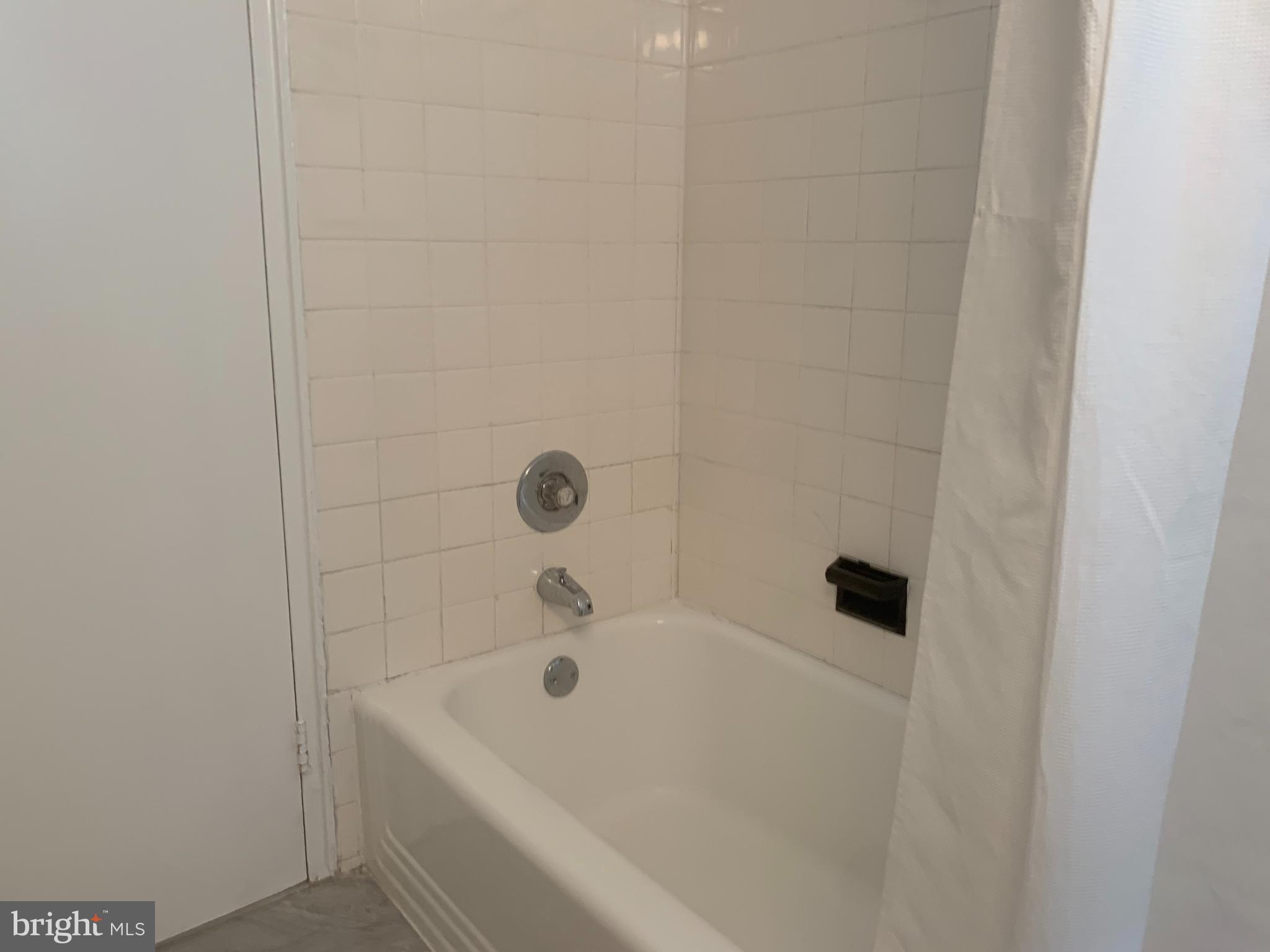 ROCK CREEK GARDENS - Residential Lease