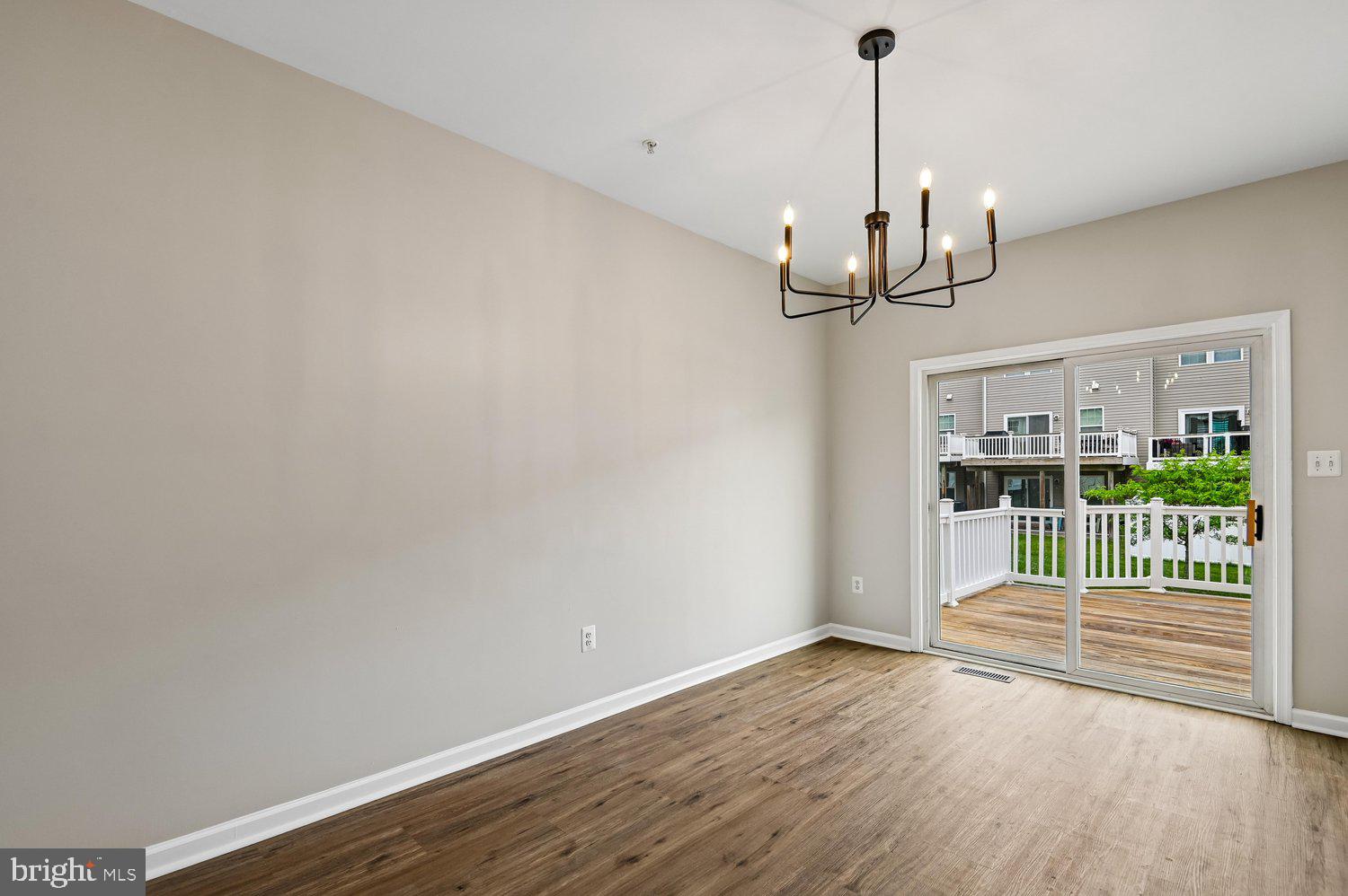 TANYARD SPRINGS - Residential