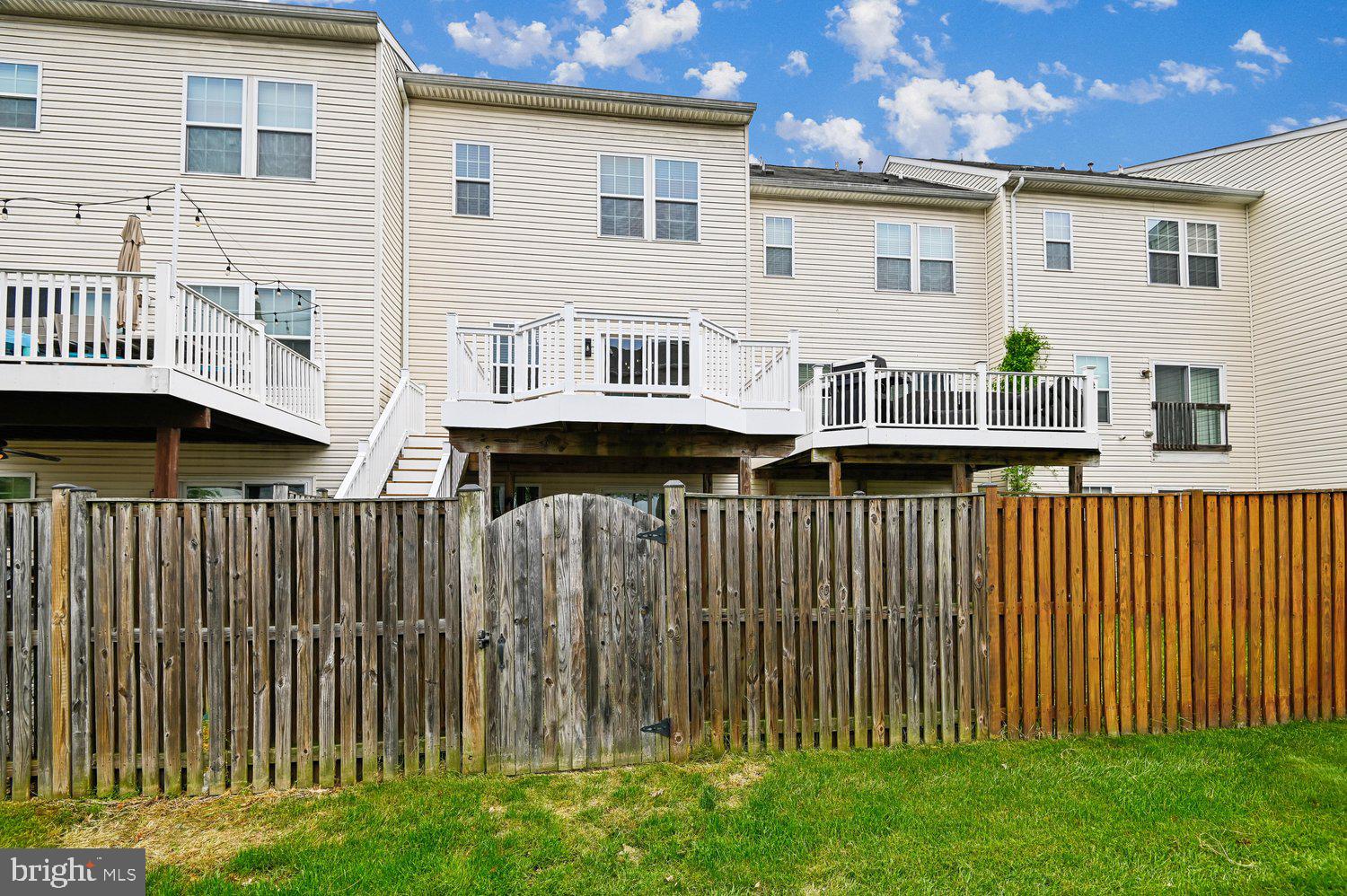 TANYARD SPRINGS - Residential
