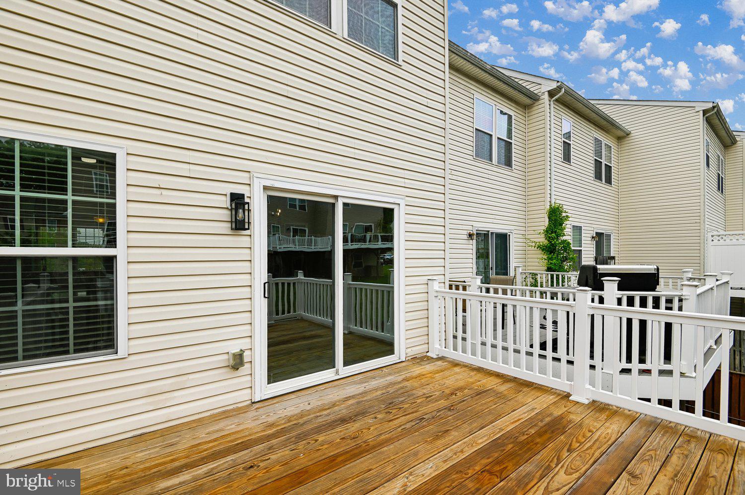 TANYARD SPRINGS - Residential