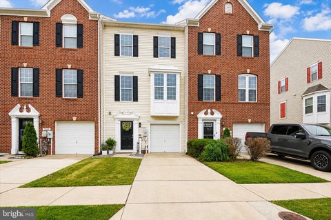 Townhouse For Sale - 7548 Briargrove Lane<br/> GLEN BURNIE, MD 21060