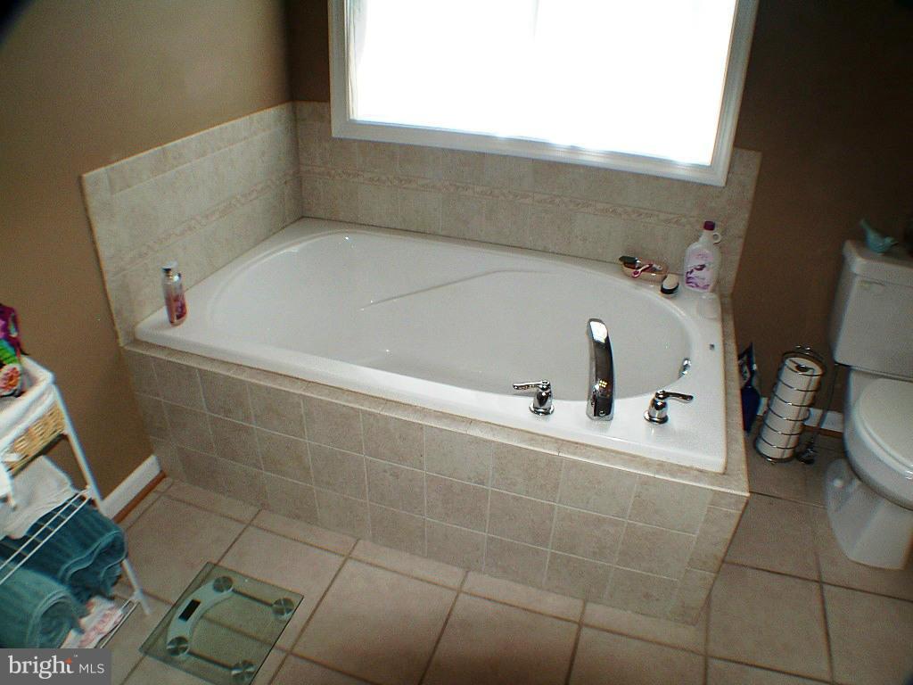 MOHR'S LANDING - Residential