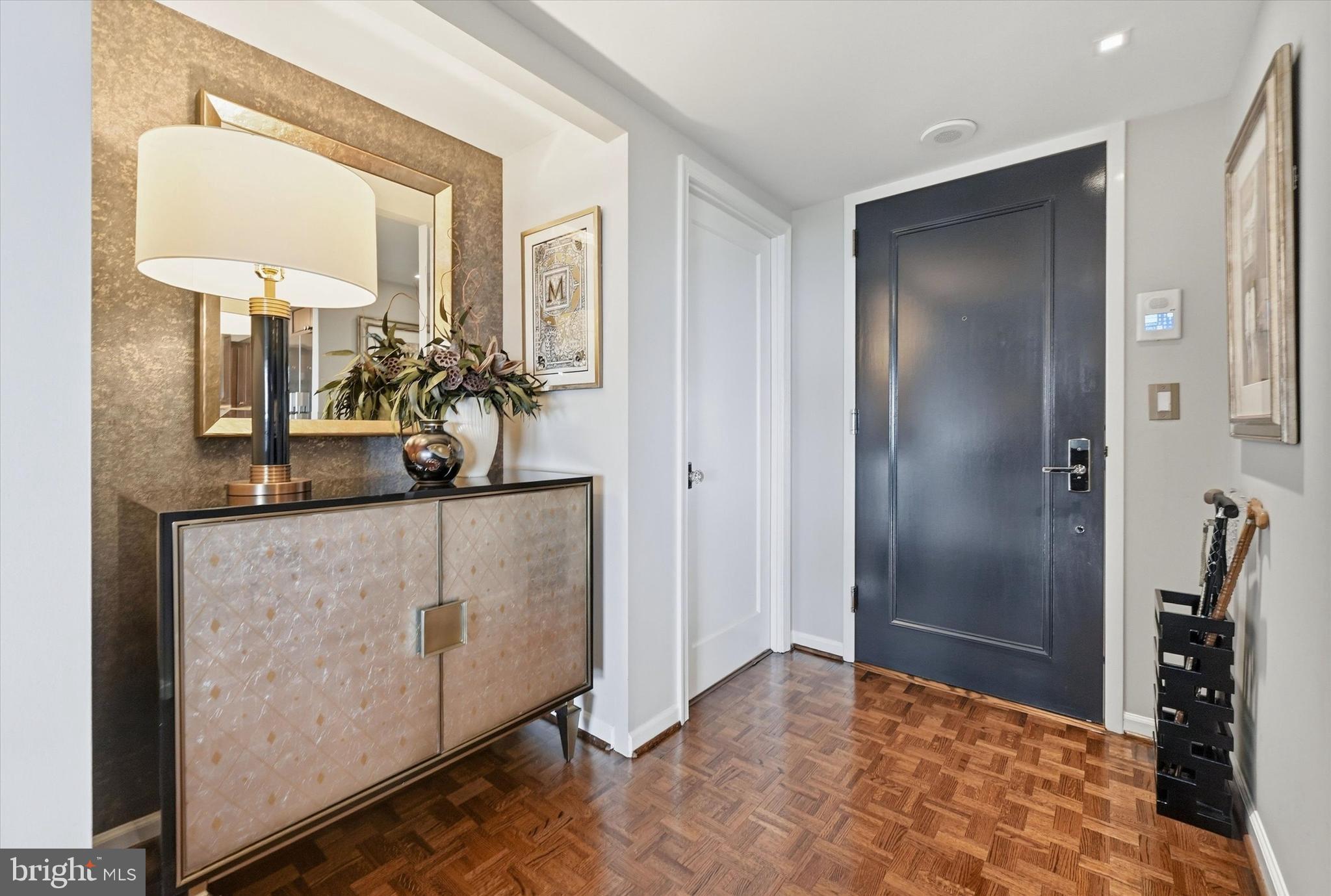 PARK PLAZA - Residential