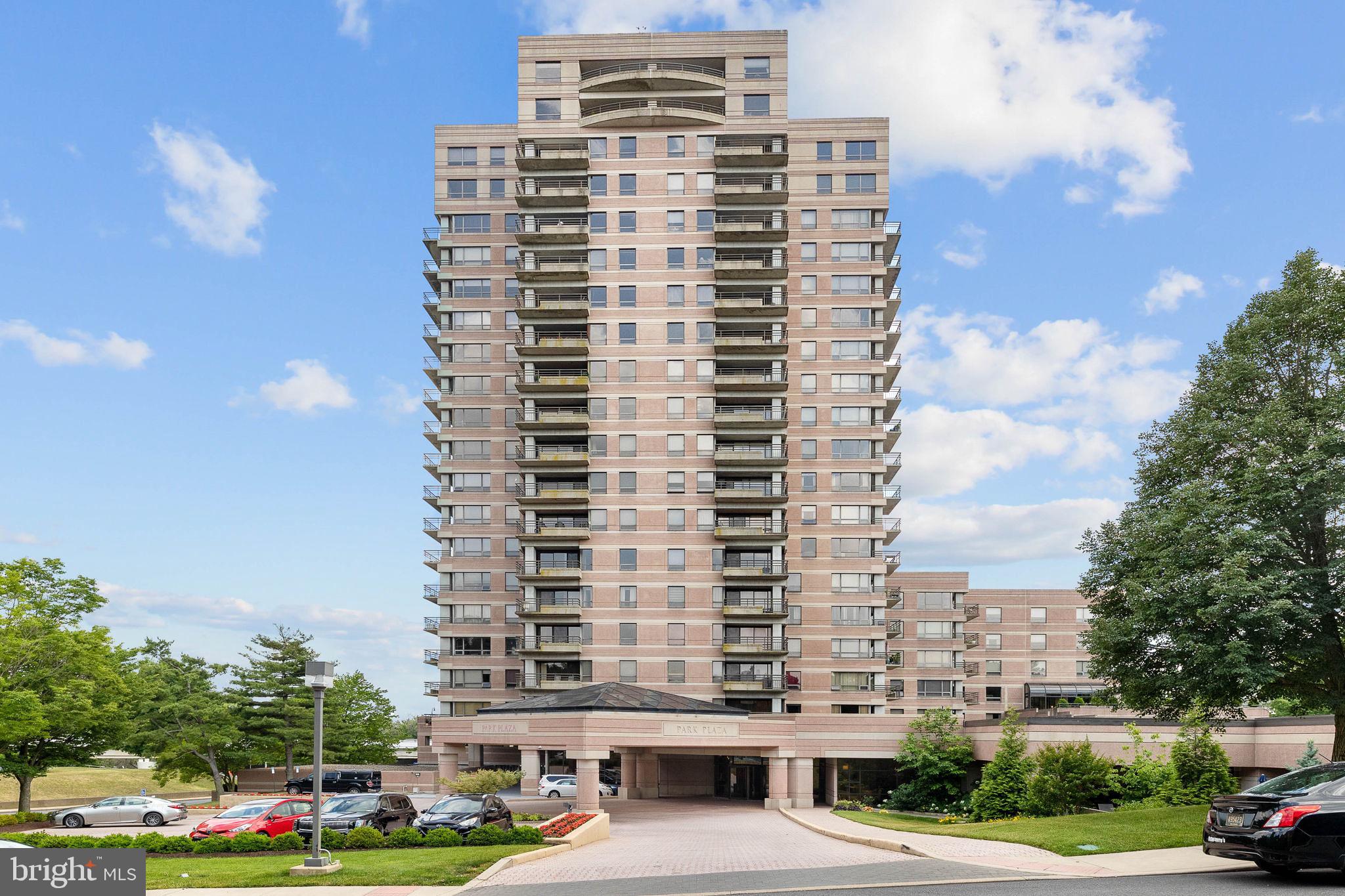 PARK PLAZA - Residential