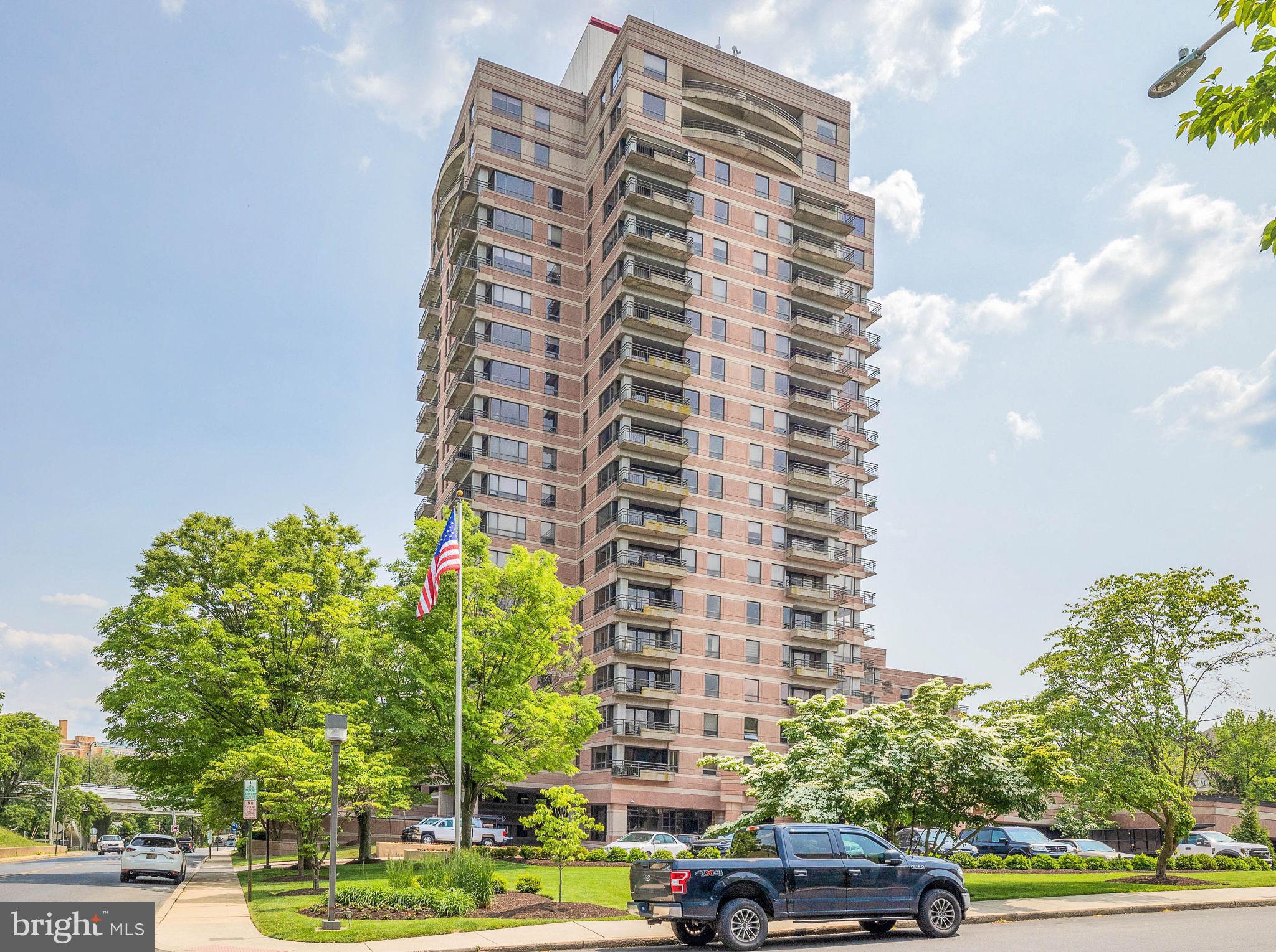 PARK PLAZA - Residential