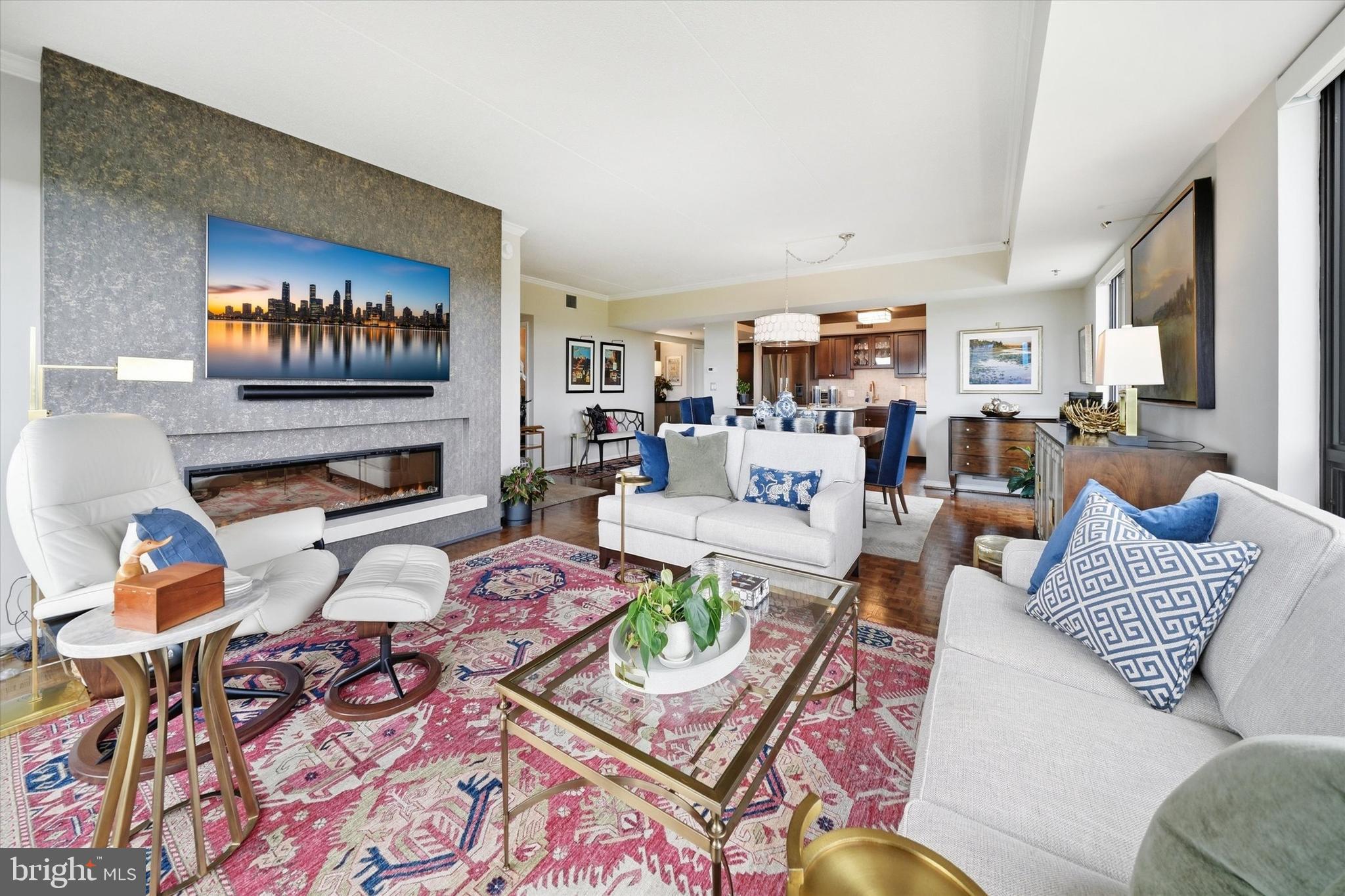 PARK PLAZA - Residential