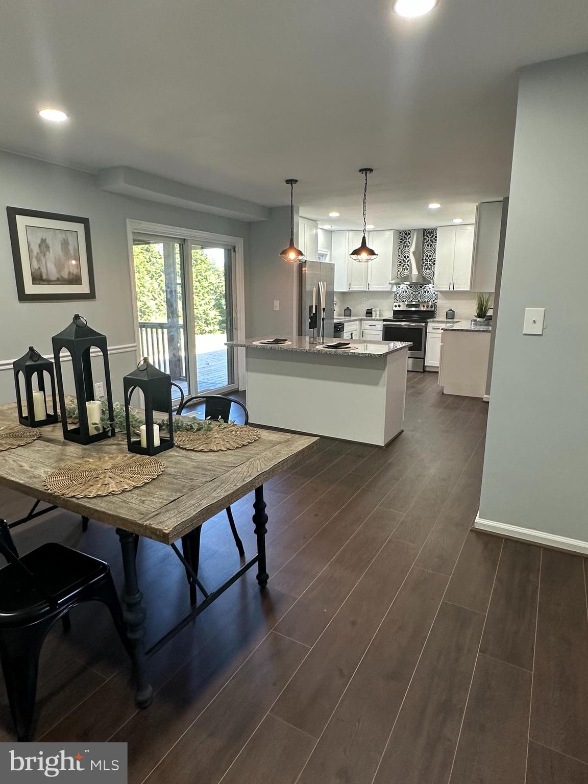 COOL SPRINGS - Residential