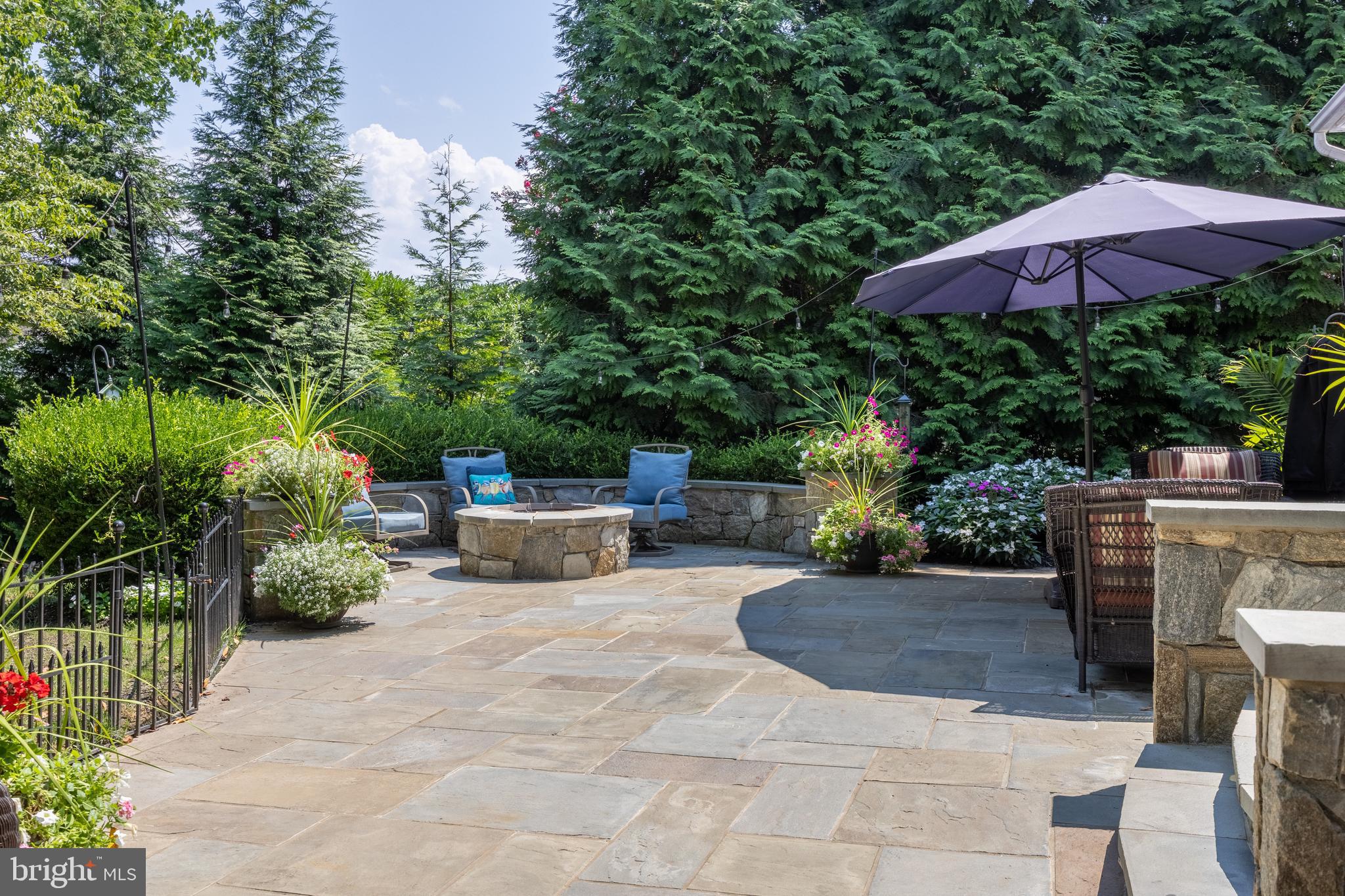 WAVERLY WOODS - Residential