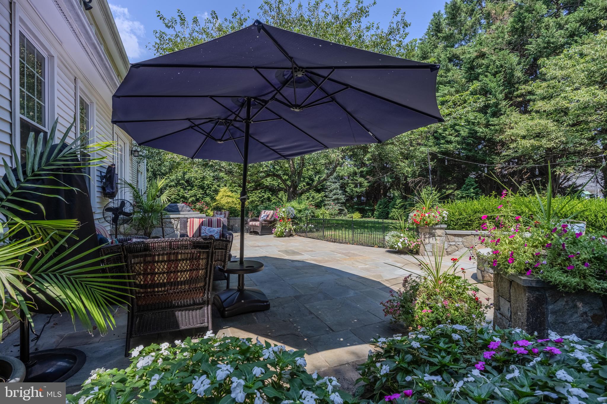 WAVERLY WOODS - Residential