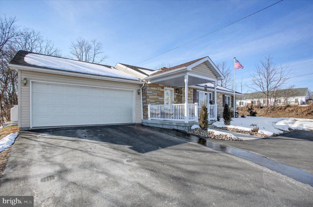 Photo of 620 Longs Gap Rd, CARLISLE, PA 17013 (MLS # PACB2050710)