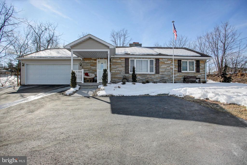 Photo of 620 Longs Gap Rd, CARLISLE, PA 17013 (MLS # PACB2050710)