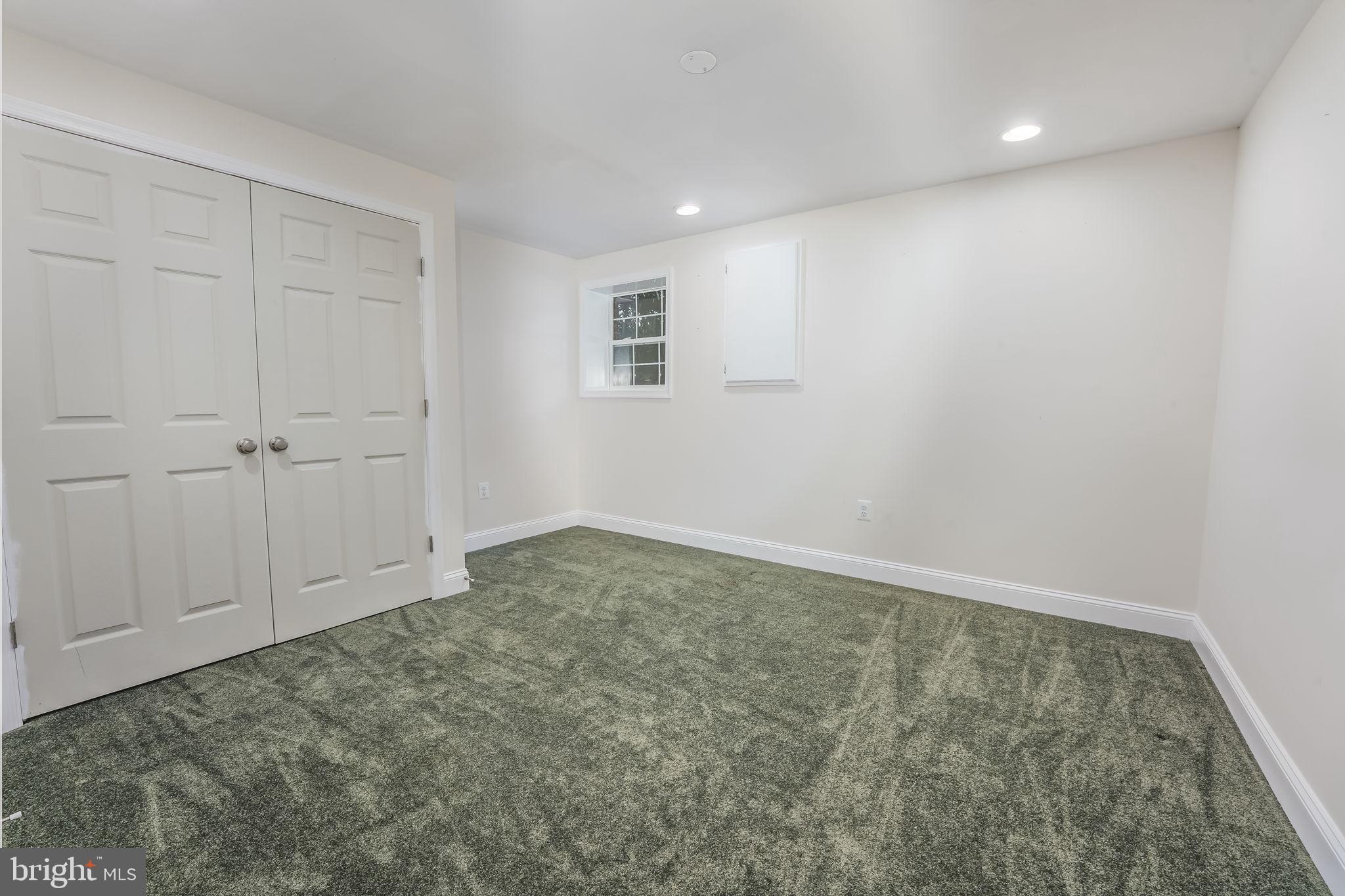 MENLOUGH - Residential