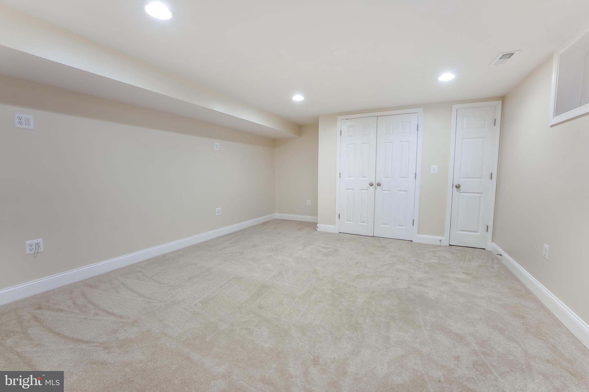 MENLOUGH - Residential