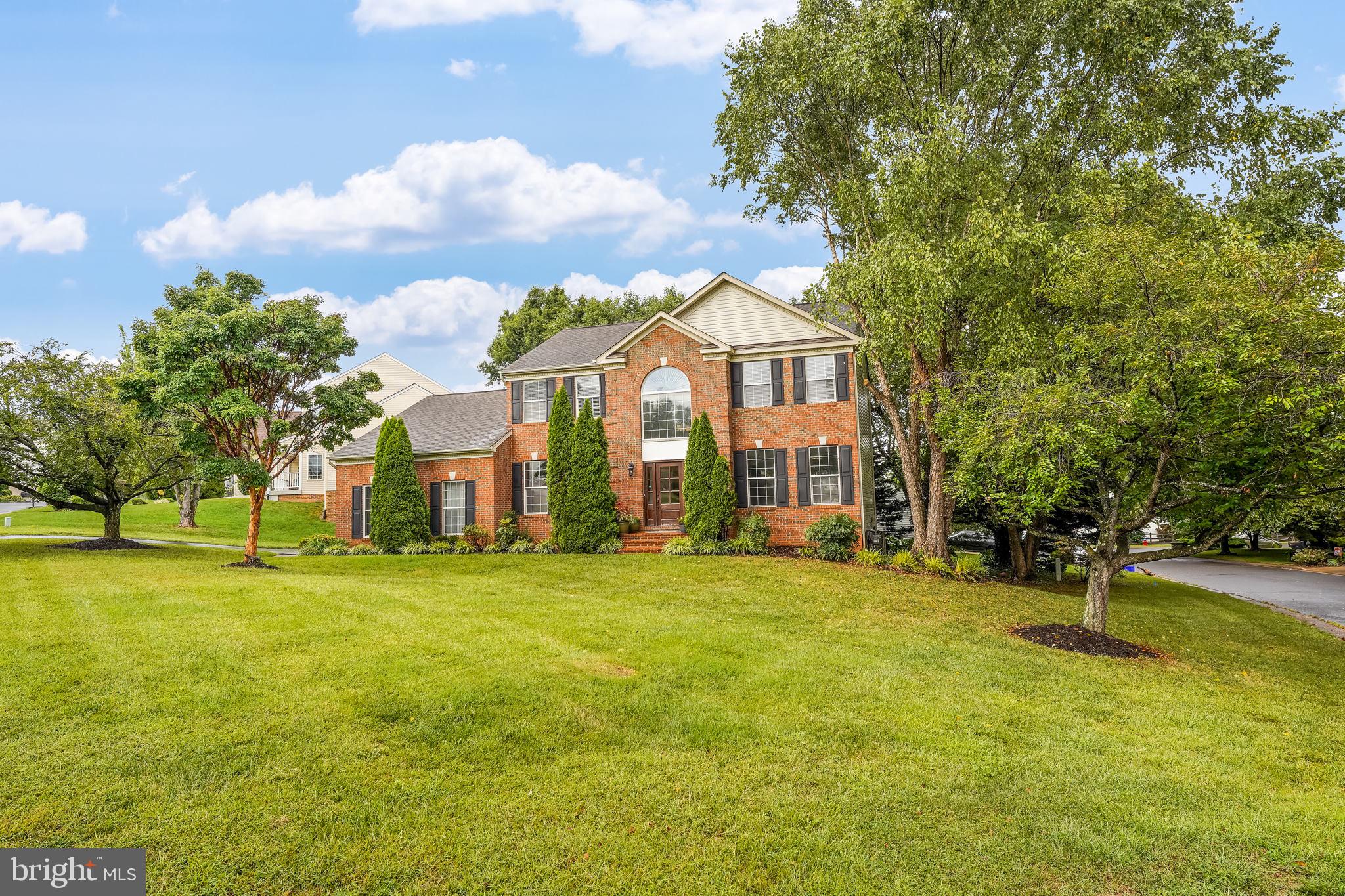 MENLOUGH - Residential