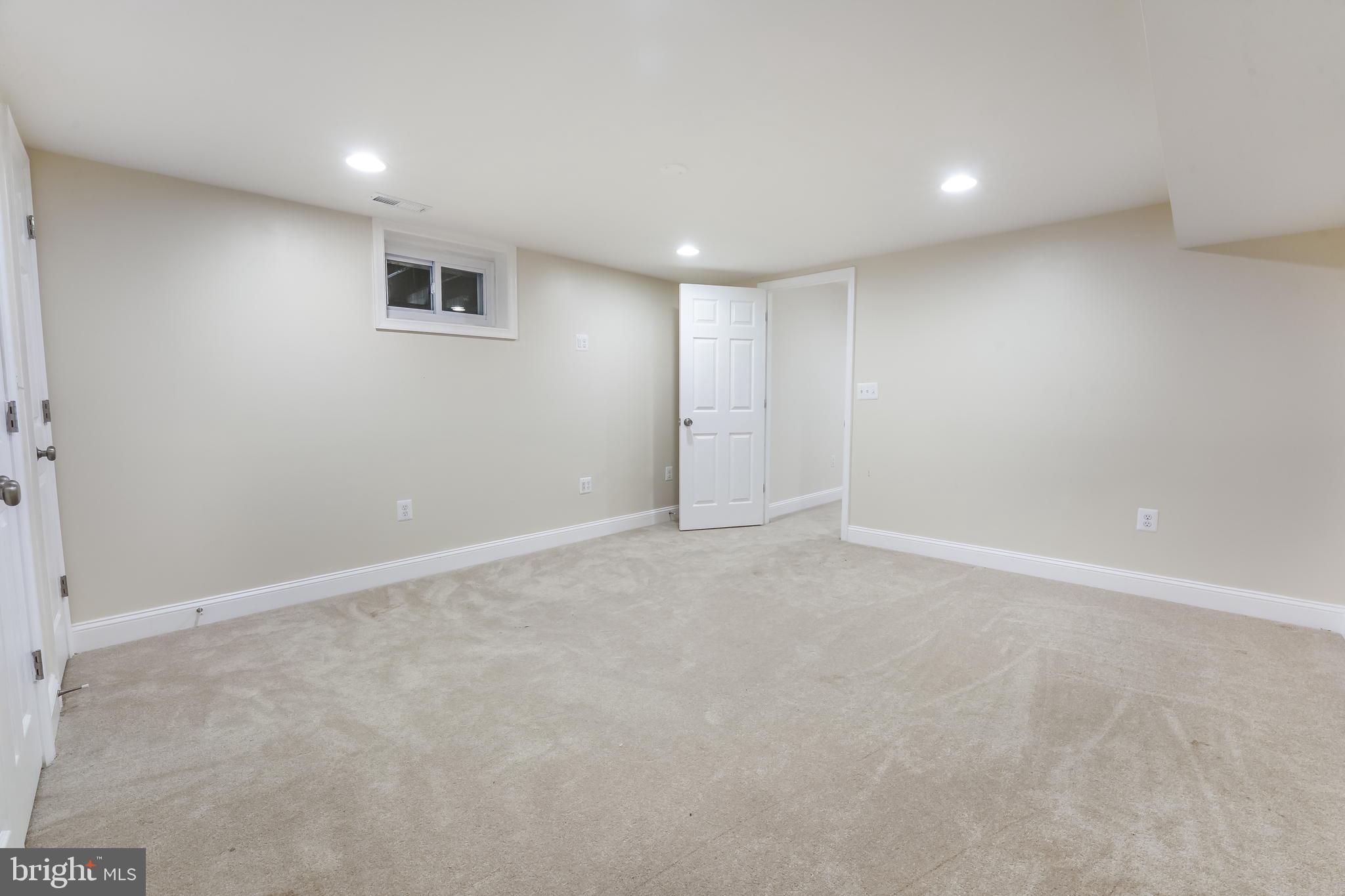 MENLOUGH - Residential