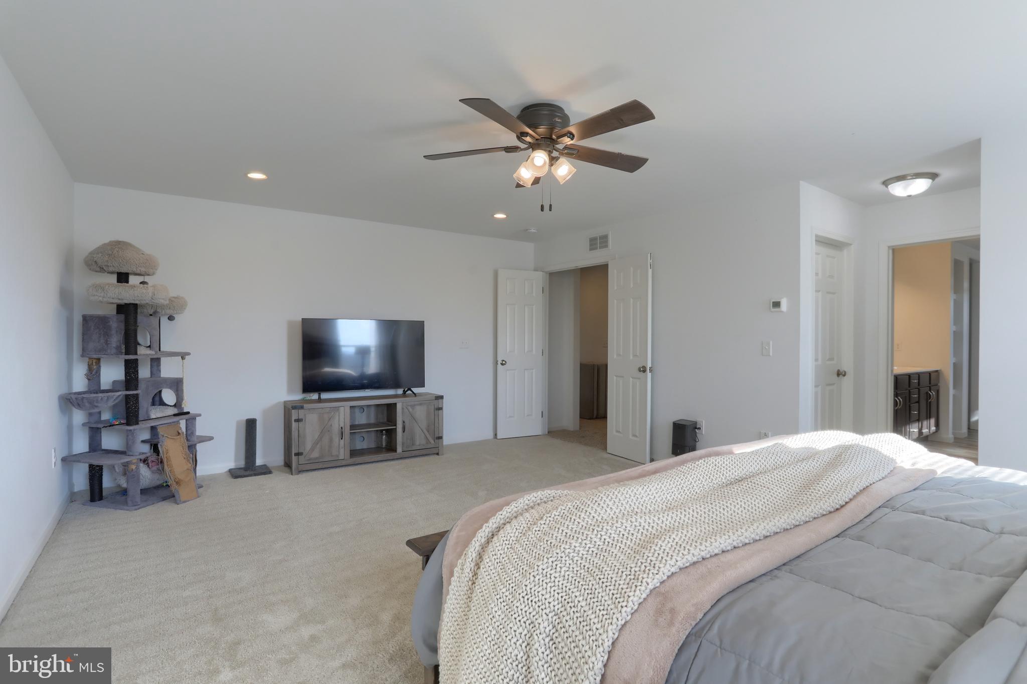 MEADOWS AT BACHMAN RUN - Residential