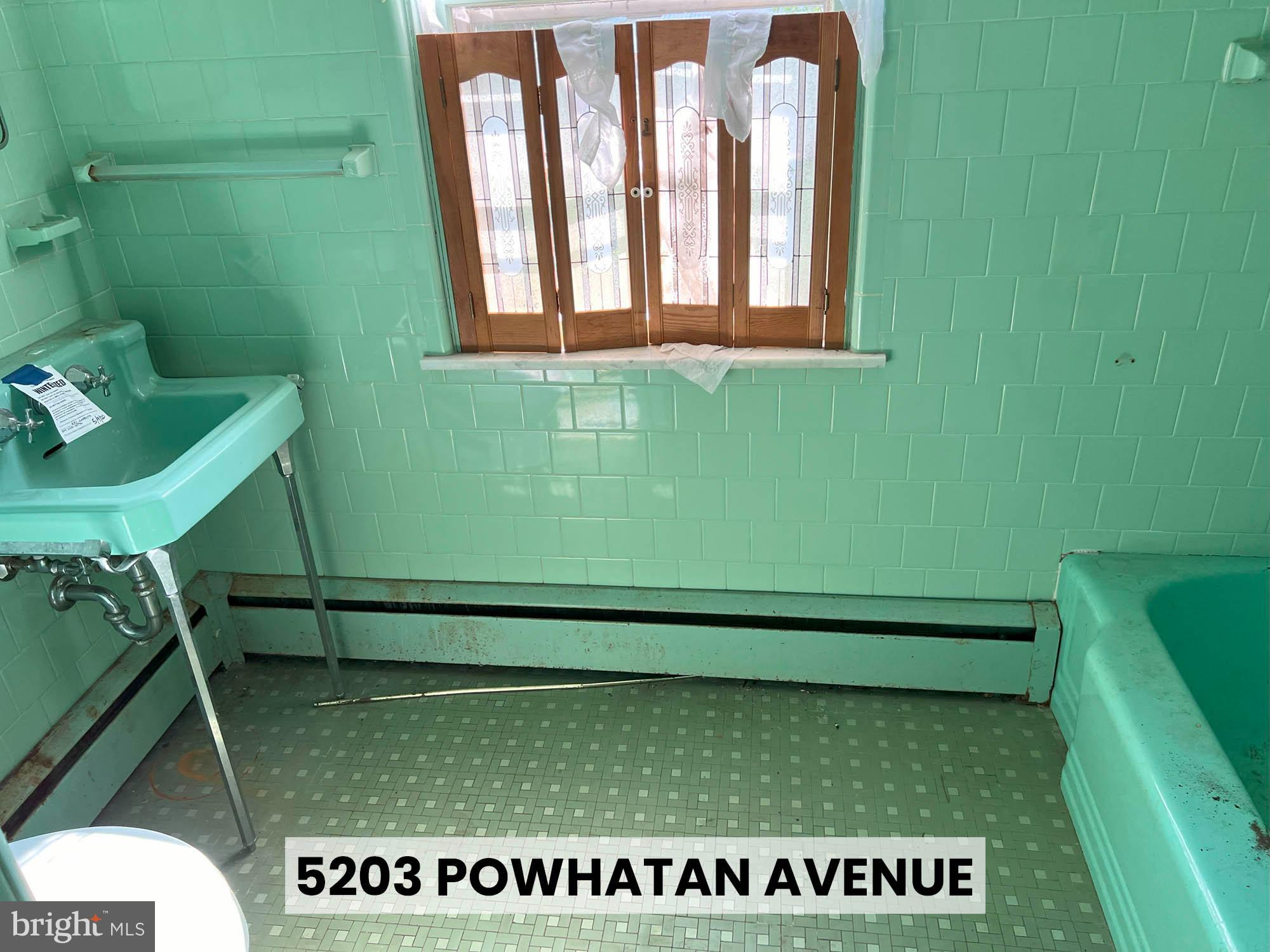 WINDSOR  MILL - Residential