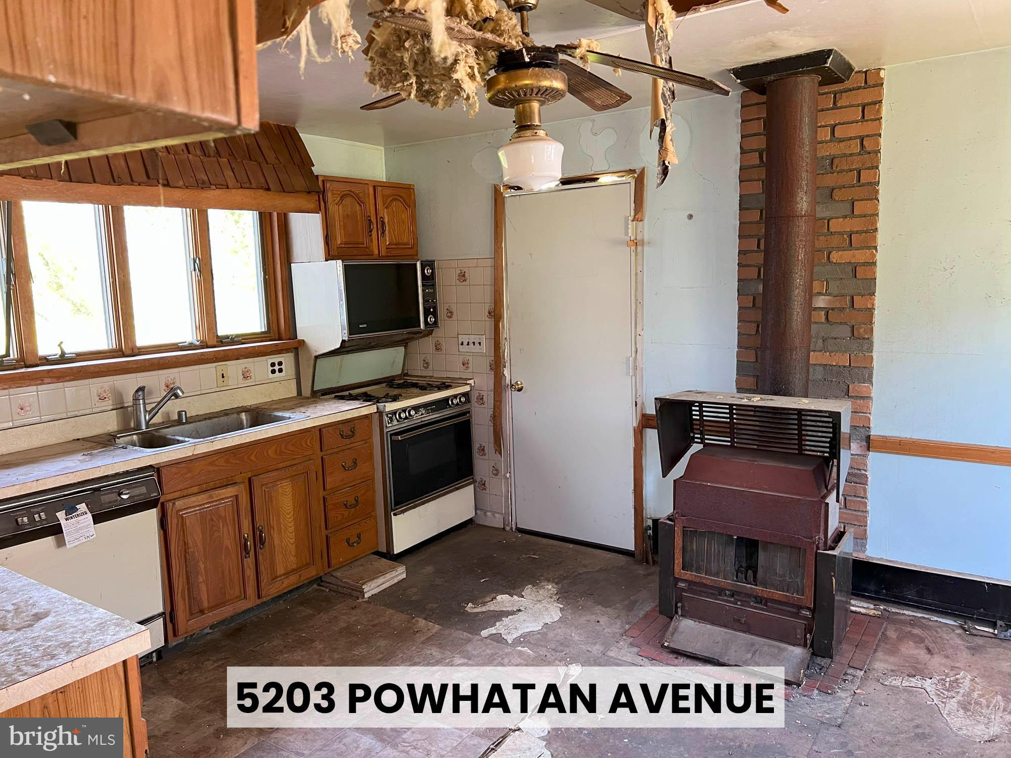 WINDSOR  MILL - Residential