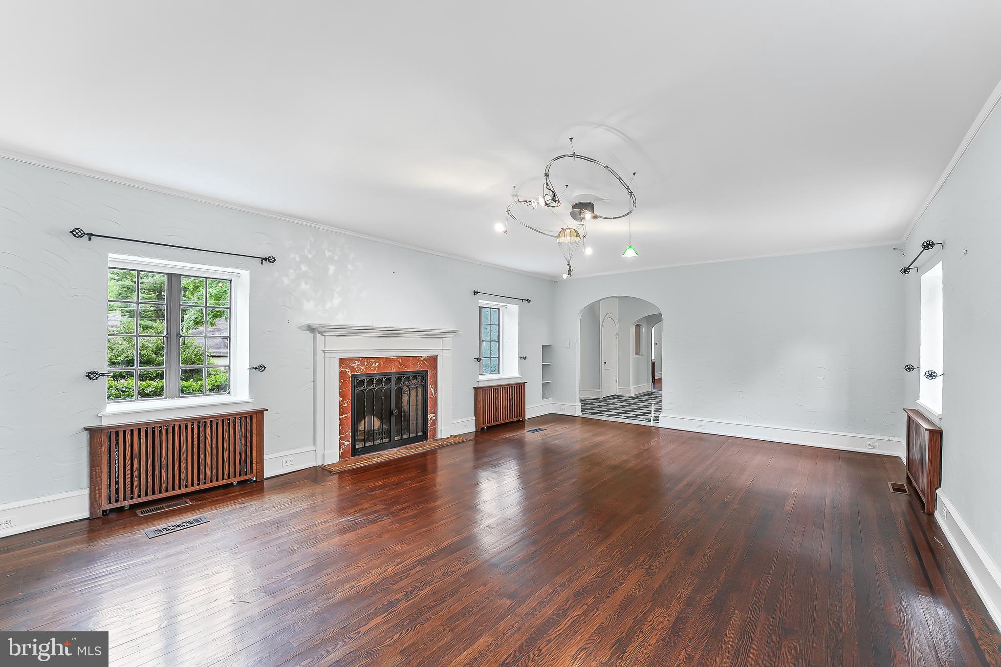 WYNNEWOOD - Residential