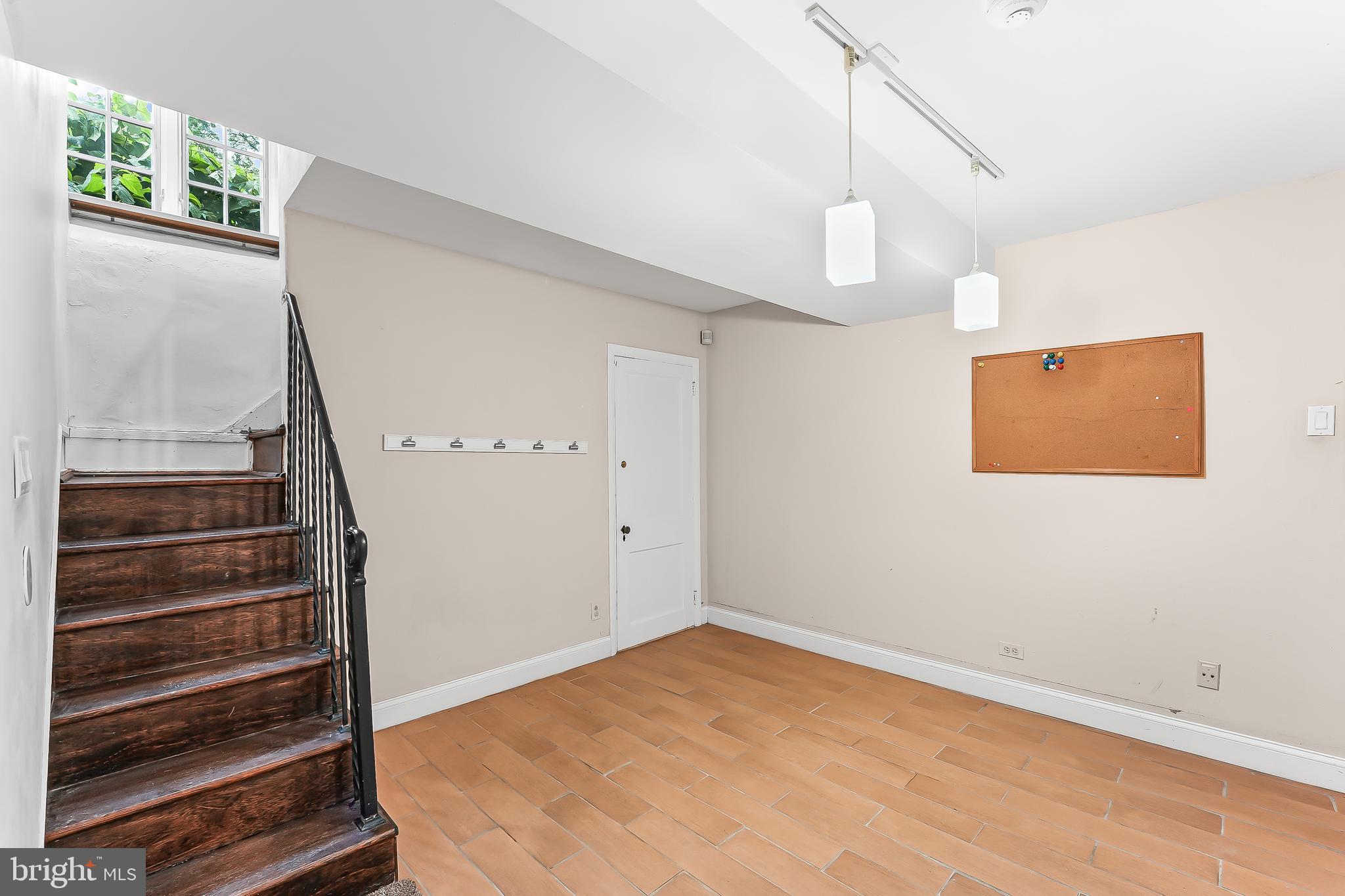 WYNNEWOOD - Residential