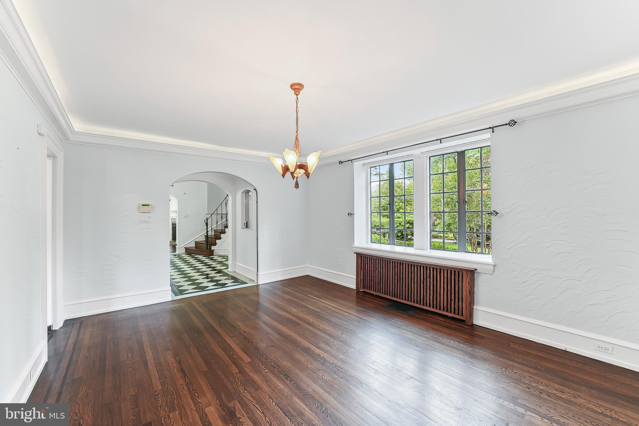 WYNNEWOOD - Residential