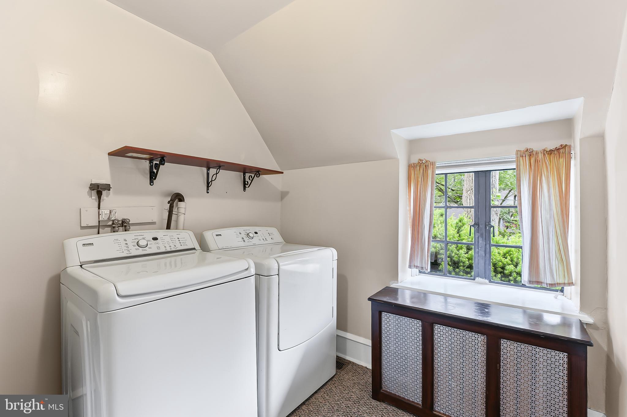 WYNNEWOOD - Residential