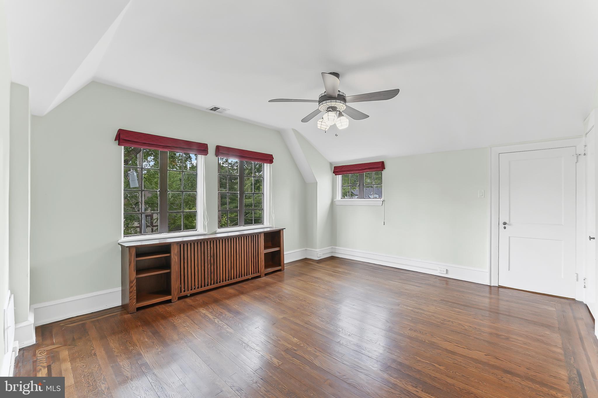 WYNNEWOOD - Residential